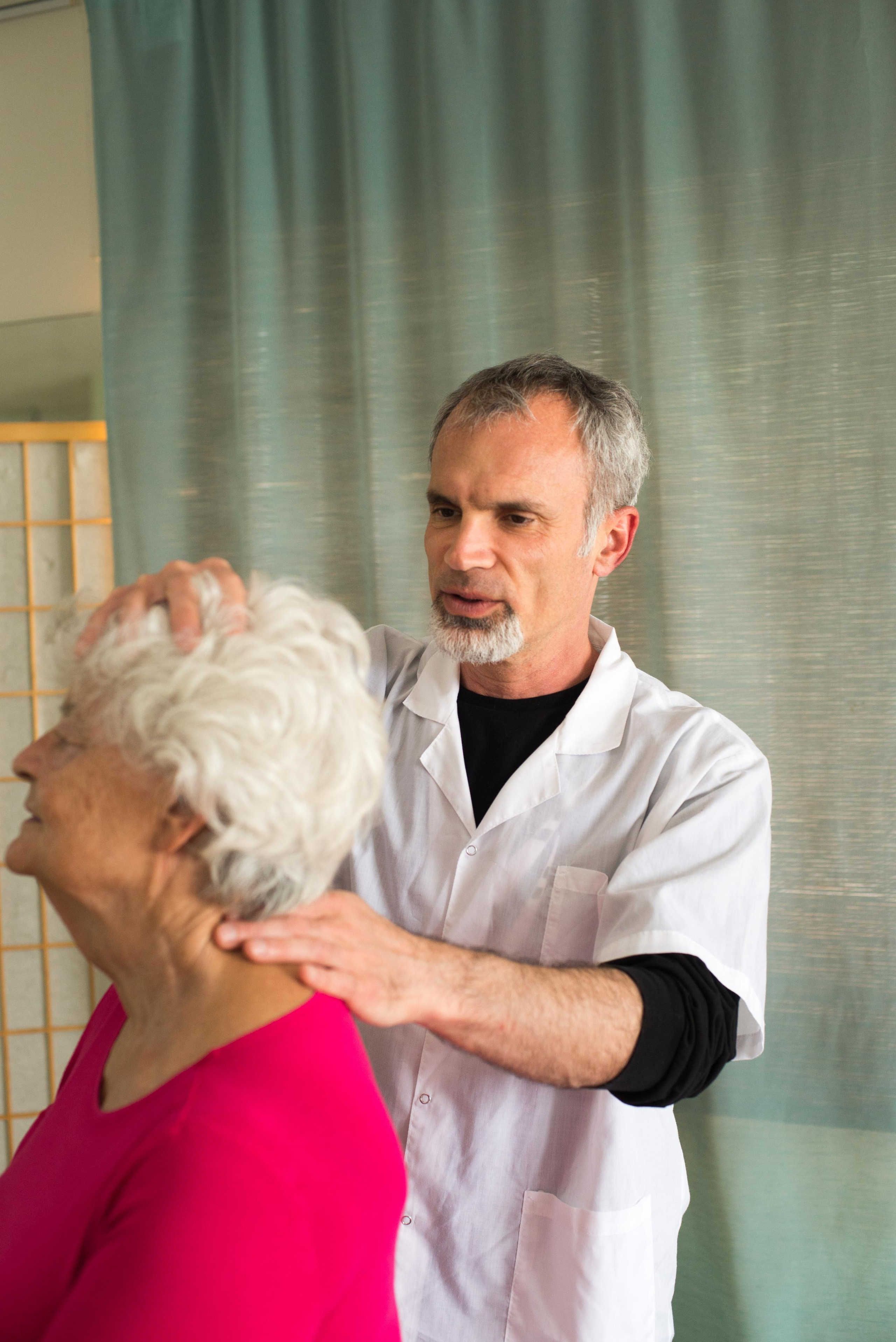 Остеопат — Анатолий Розенберг. Визуальный брендинг