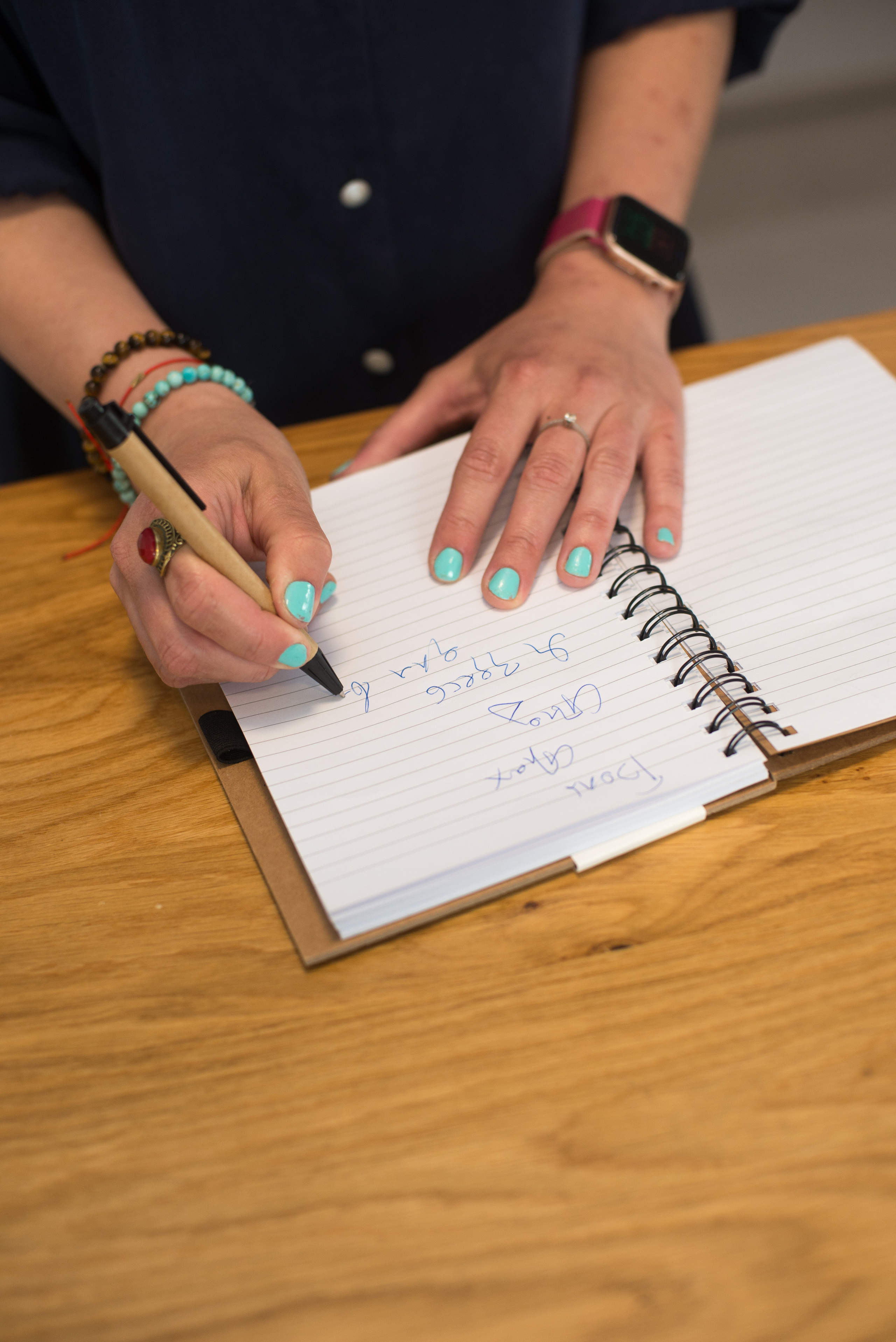 Психотерапевт для женщин, доула и ароматерапевт — Алина. Визуальный брендинг