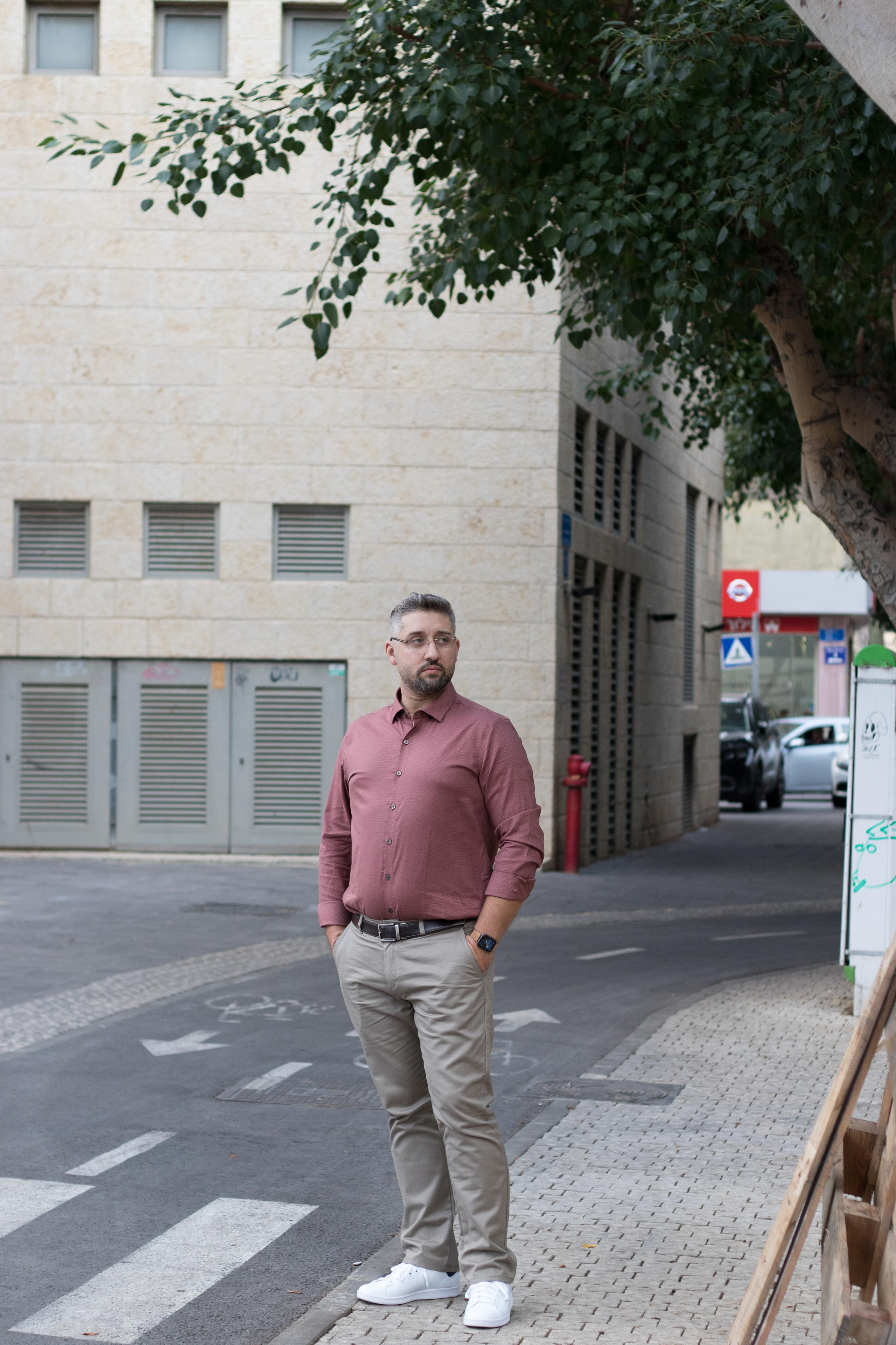 Раввин — Беньямин Минич. Визуальный брендинг