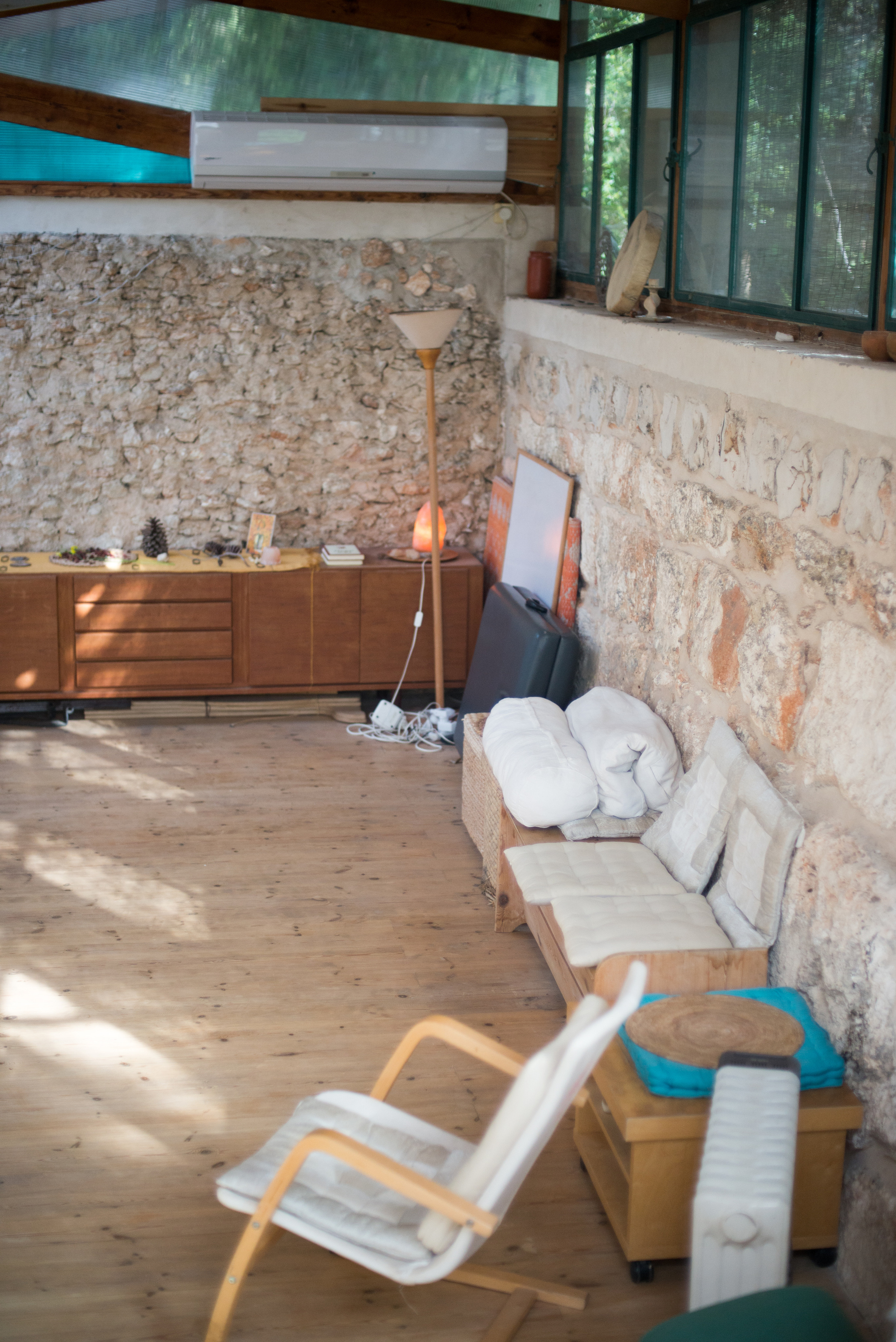 Массаж для женщин — Яна Теслер. Визуальный брендинг