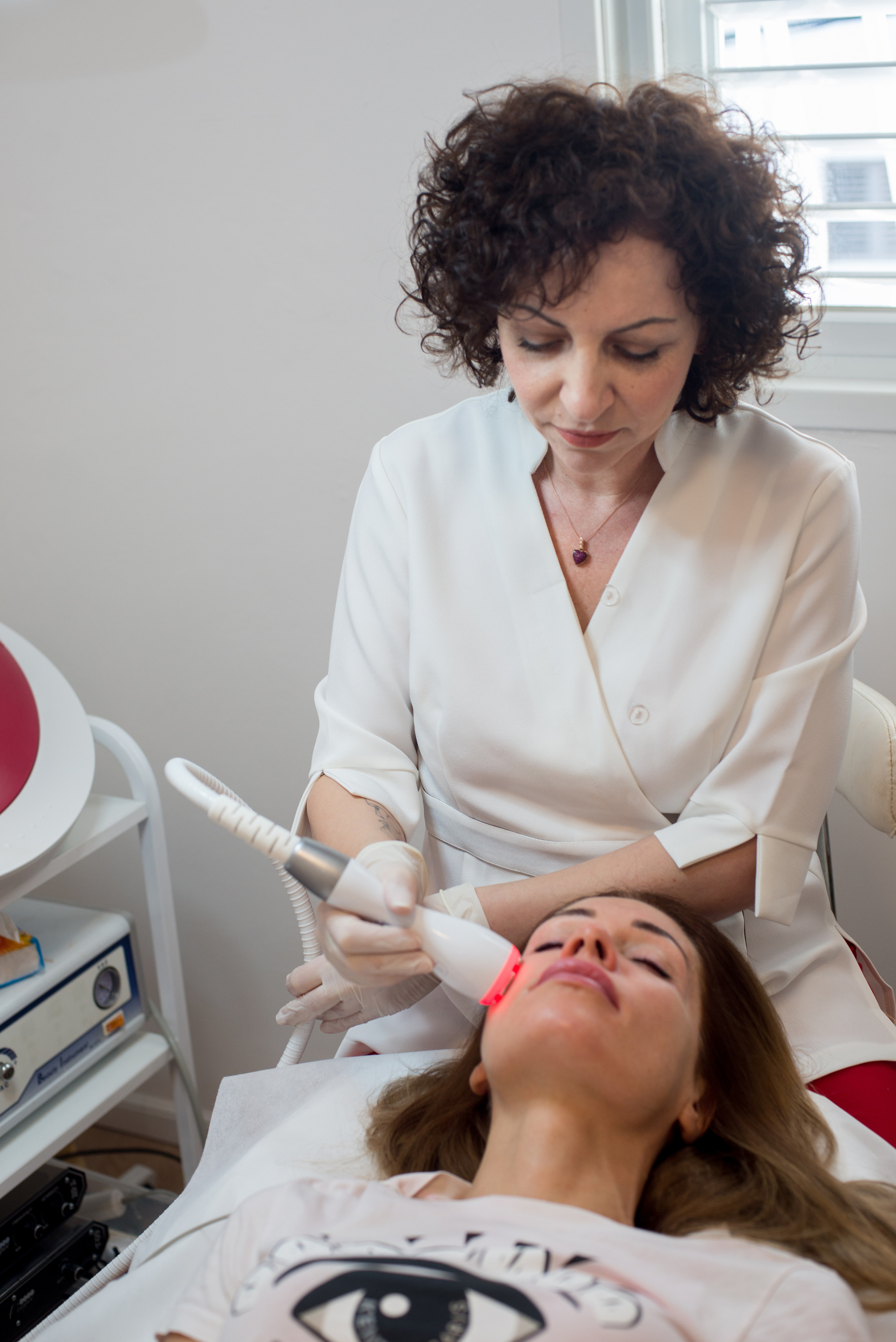 Косметолог — Дина. Визуальный брендинг