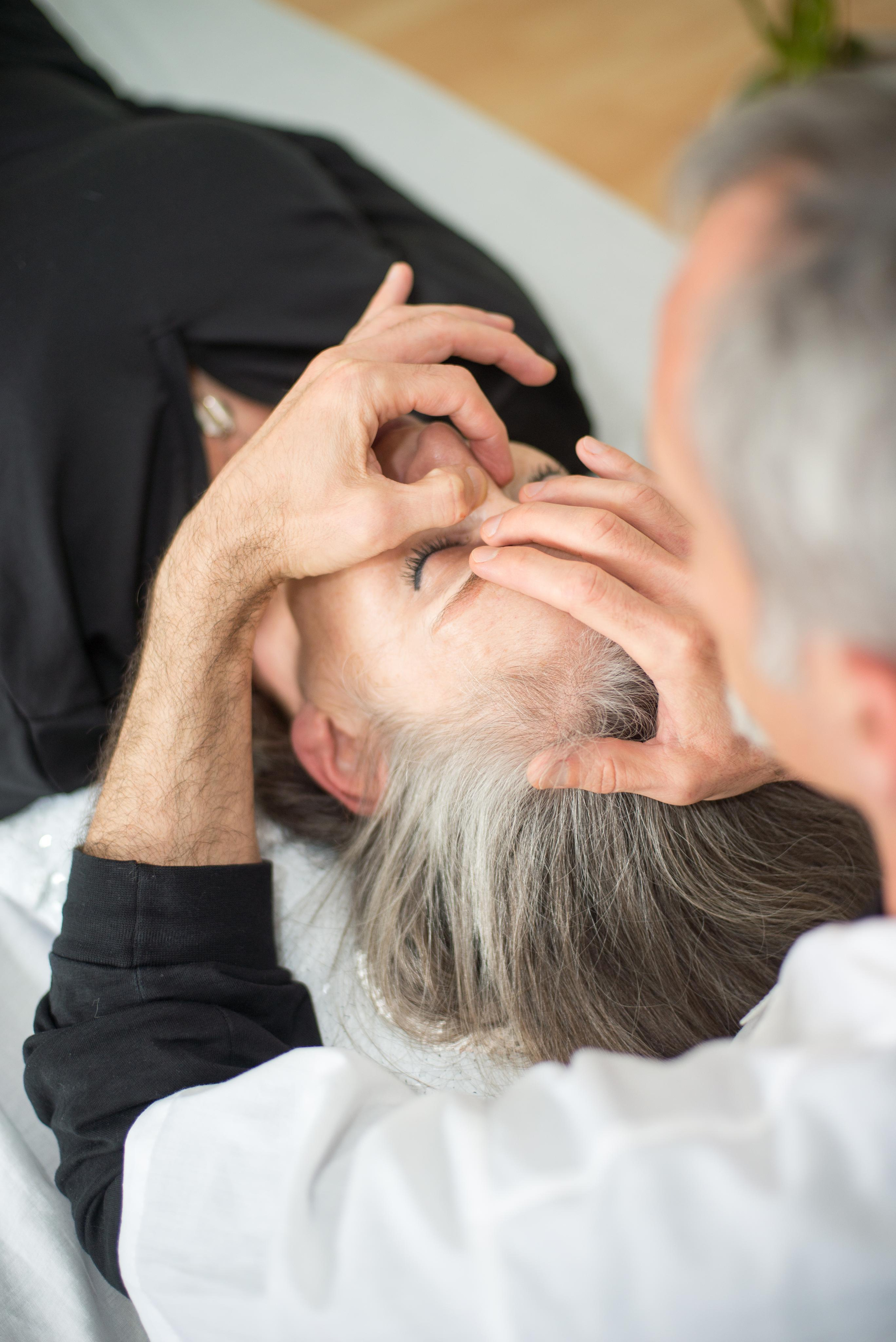 Остеопат — Анатолий Розенберг. Визуальный брендинг