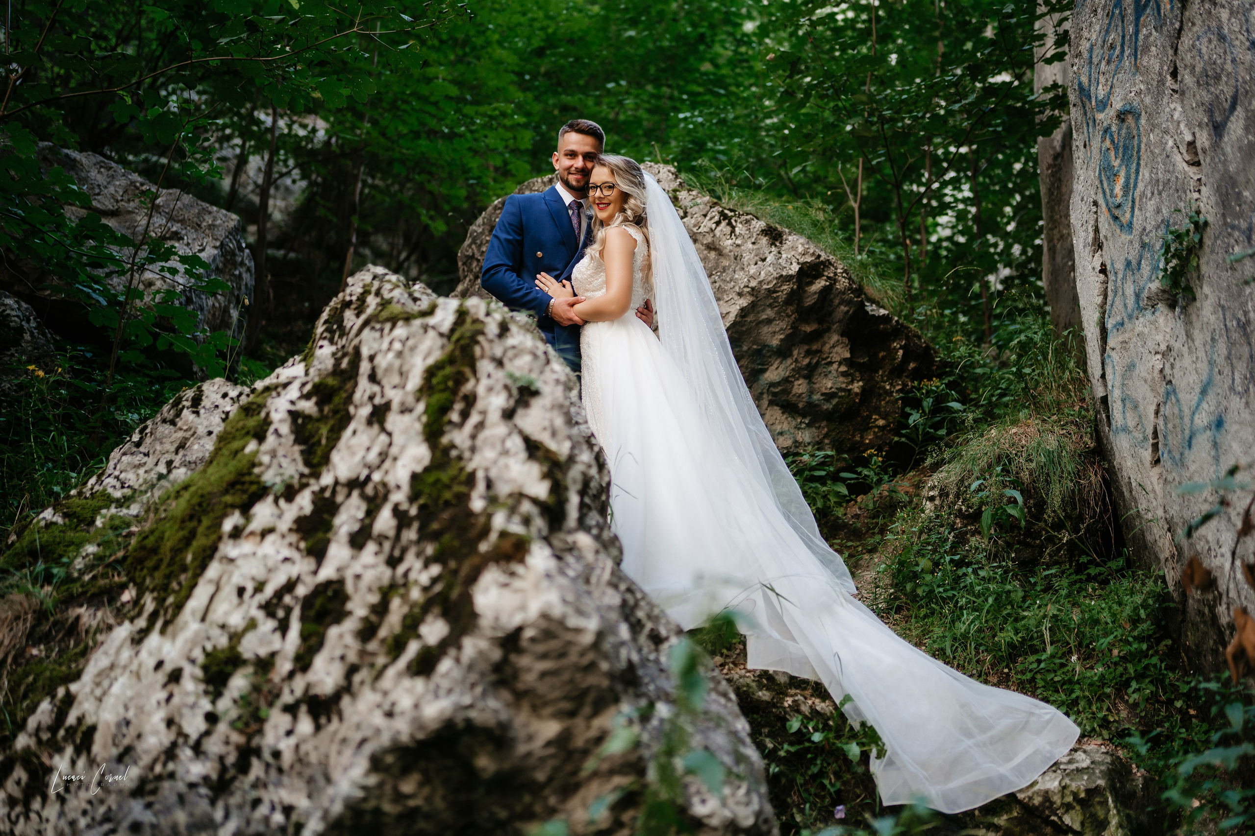 Fotograf de Nuntă Profesional — Fotografie Jurnalistică și Clasică pentru Amintiri de Neuitat. Fotograf de nuntă, corporate, botezuri, majorate și aniversări Roman, Lucaci Cornel