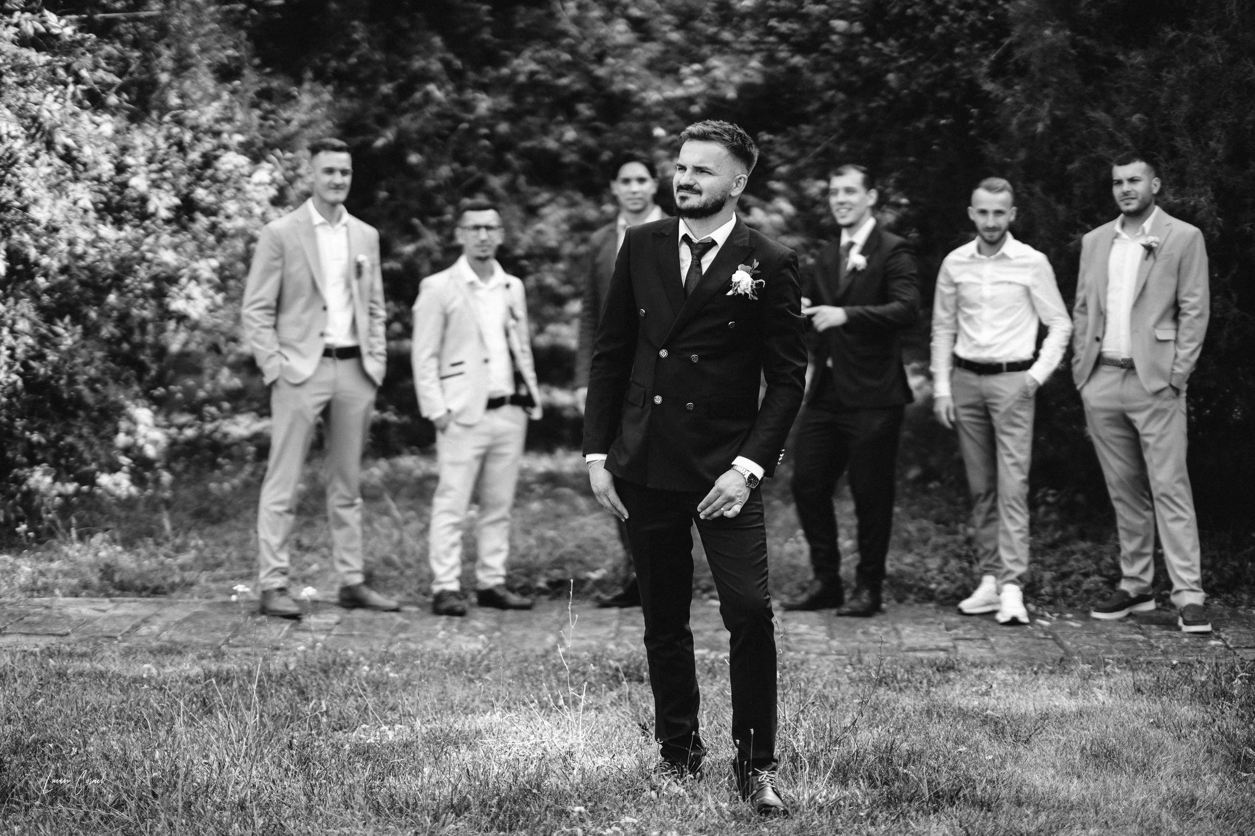 Fotograf de Nuntă Profesional — Fotografie Jurnalistică și Clasică pentru Amintiri de Neuitat. Fotograf de nuntă, corporate, botezuri, majorate și aniversări Roman, Lucaci Cornel