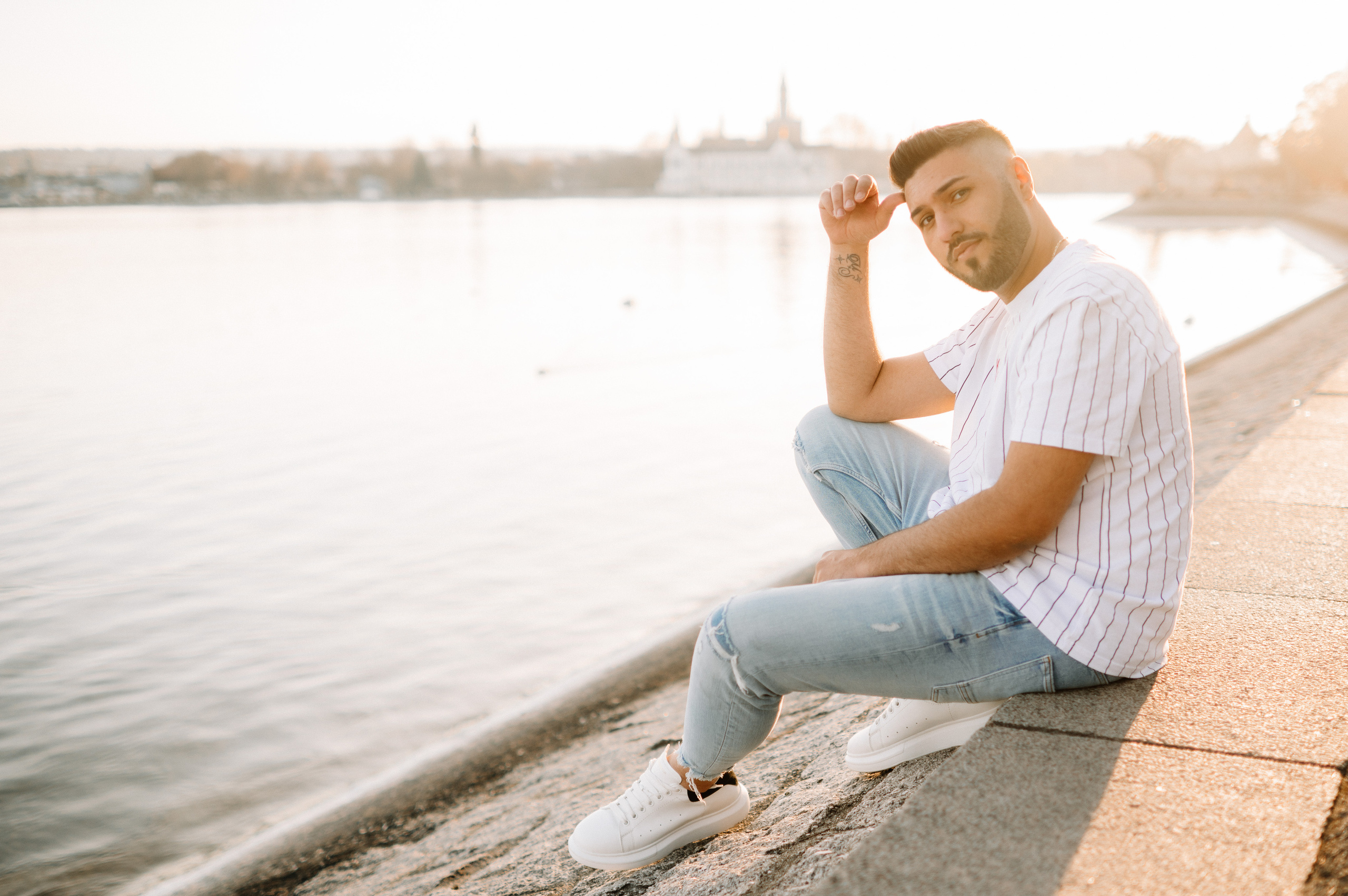 Angelo. Natürliche Familien und Hochzeitsfotografin in Konstanz am Bodensee