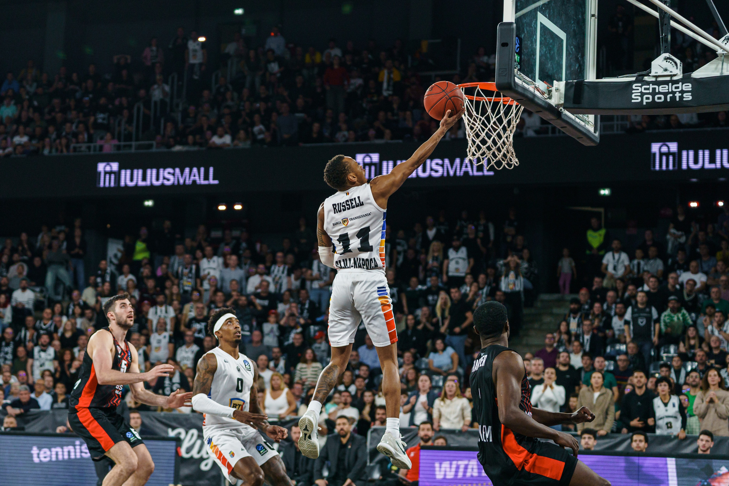 BASCHET. Alecsandru Braicu — Fotograf Sportiv