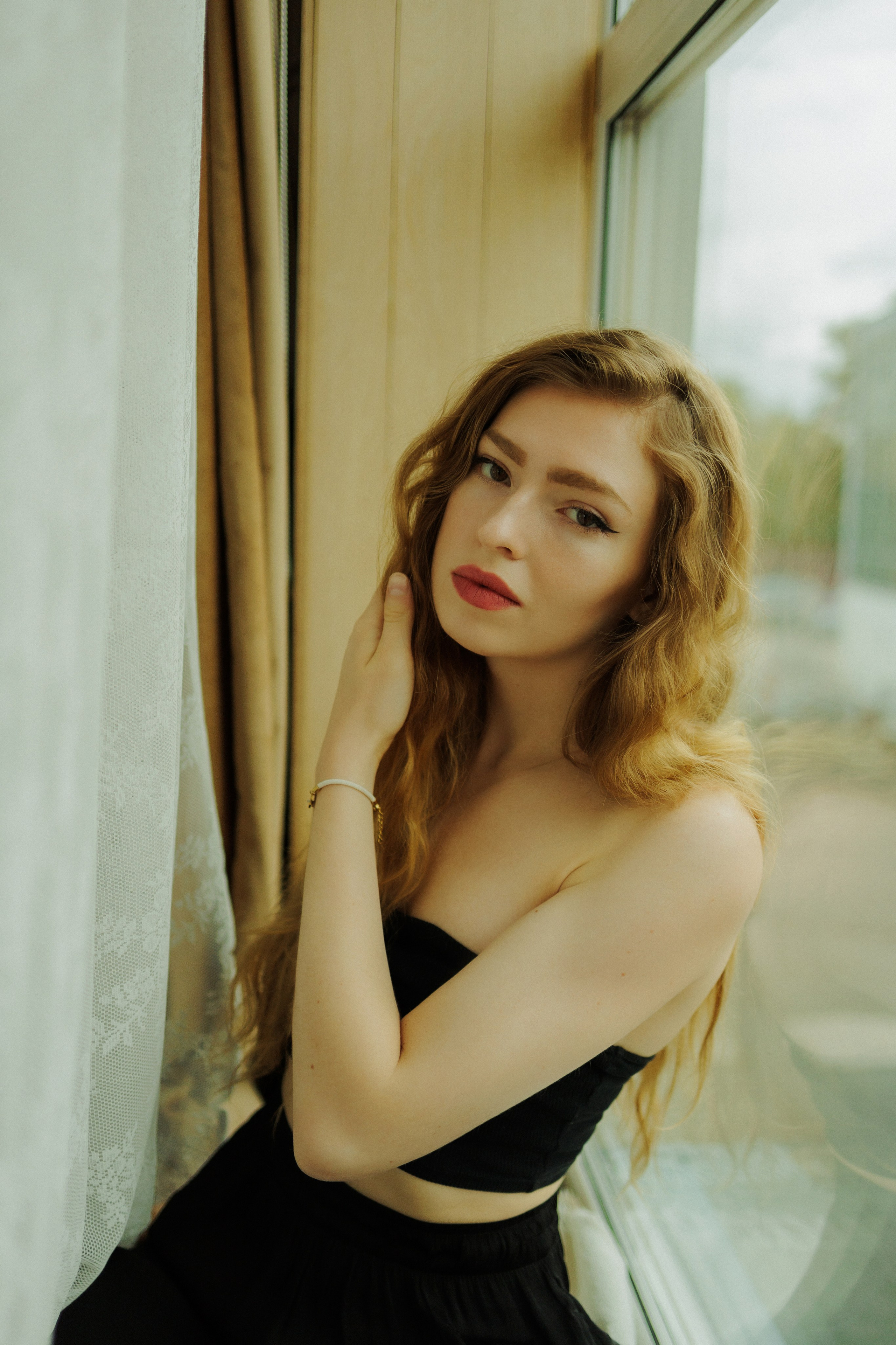 Soft Light — Intimate Lifestyle Portraits by the Window | Natural & Soulful Photography. Kristina Kozheltsova- Soulful Portrait&Lifestyle&Love Story Photographer in Leipzig, Germany