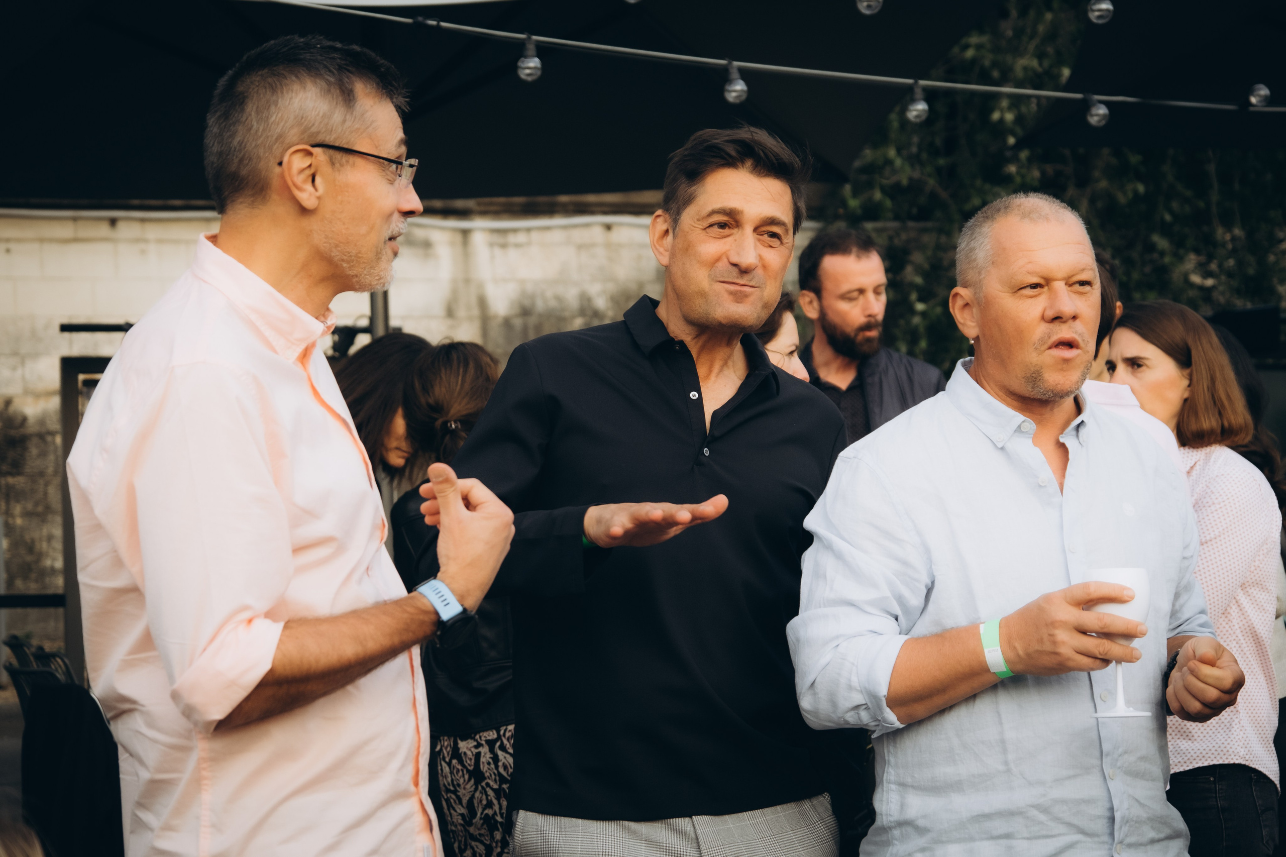 Marie’s Birthday with an Eiffel Tower view. Photographer in Paris Marina Chaput