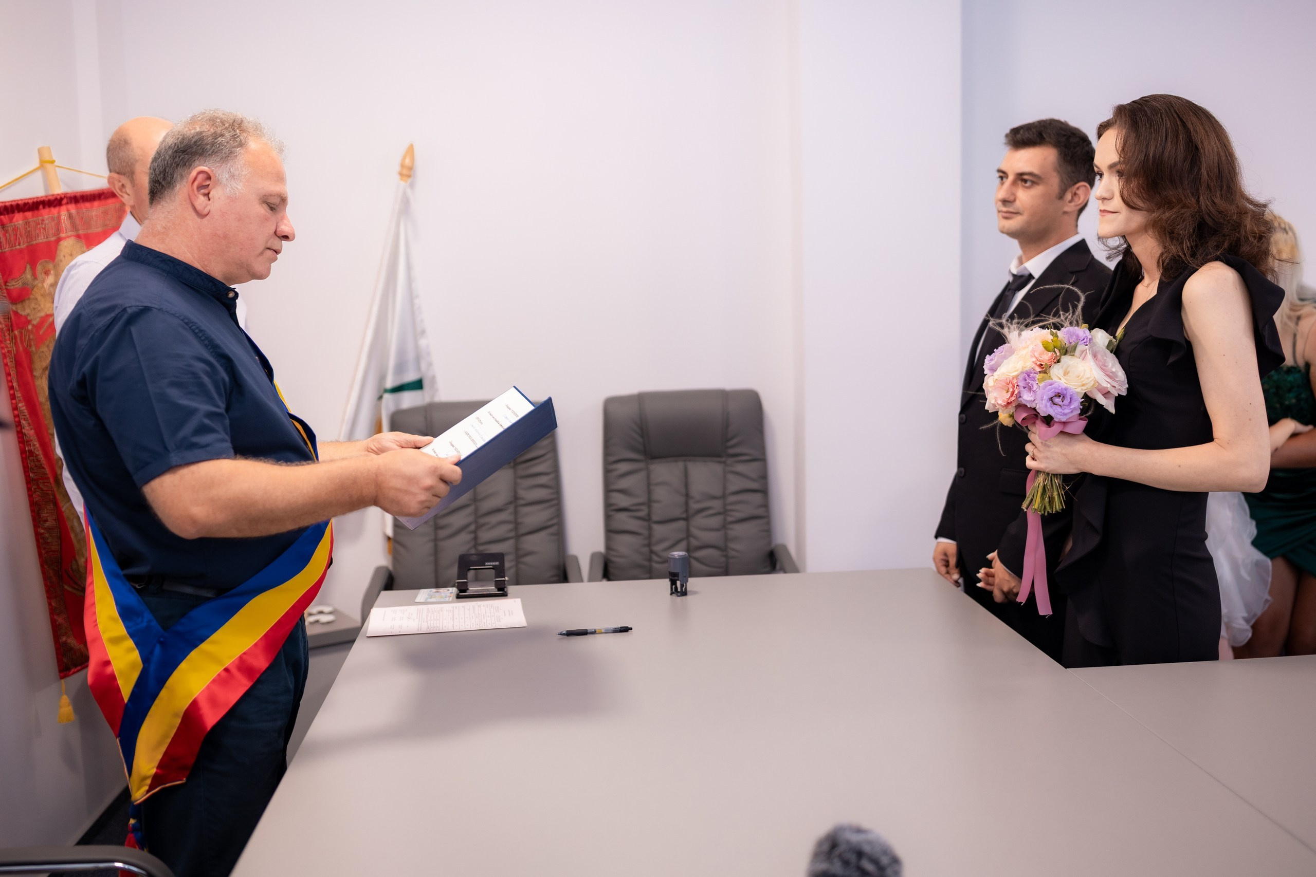 - nunta--fotograf-profesionist-botosani  - fotografie-nunta-romantica - imagini-nunta-in-natura-alin-chirila-fotograf  - fotografii-cuplu-indragostit-nunta-botosani  - sedinta-foto-miri-andrei-iustina-alinofotostudio  - amintiri-din-nunta-realizate-de-fotograf-profesionist  - povestea-nuntii-andrei-si-iustina-in-imagini-alinofotostudio-fotograf evenimente- evenimente Botoșani -fotograf Suceava - fotograf Iași- servicii foto. servicii foto Botoșani. servicii foto video Botoșani. otograf-nunta-botosani-fotograf nunta. fotograf evenimente. fotograf nunta Botoșani. Alin chirila. Alin chirila fotograf. Alinofotostudio.- servicii foto. servicii foto Botoșani. servicii foto video Botoșani. fotograf nunta. fotograf evenimente. fotograf nunta Botoșani. Alin chirila. Alin chirila fotograf. Alinofotostudio.fotograf stare civilă,poze stare civilă,album foto stare civilă,servicii foto suceava,fotograf evenimente suceava,fotograf nuntă suceava,poze cununie civilă,ședință foto stare civilă,sesiune foto suceava,fotograf profesionist suceava,fotograf botosani,stare civila botosani,alinofotostudio,alin chirila fotograf.servicii foto. servicii foto Botoșani. servicii foto video Botoșani. fotograf nunta. fotograf evenimente. fotograf nunta Botoșani. Alin chirila. Alin chirila fotograf. Alinofotostudio.fotograf stare civilă,poze stare civilă,album foto stare civilă,servicii foto suceava,fotograf evenimente suceava,fotograf nuntă suceava,poze cununie civilă,ședință foto stare civilă,sesiune foto suceava,fotograf profesionist suceava,fotograf botosani,stare civila povestitor prin fotografiebotosani,alinofotostudio,alin chirila fotograf,servicii foto. servicii foto Botoșani. servicii foto video Botoșani. fotograf nunta. fotograf evenimente. fotograf nunta Botoșani. Alin chirila. Alin chirila fotograf. Alinofotostudio.fotograf stare civilă,poze stare civilă,album foto stare civilă,servicii foto suceava,fotograf evenimente suceava,fotograf nuntă suceava,poze cununie civilă,ședință foto stare civilă,sesiune foto suceava,fotograf profesionist suceava,fotograf botosani,stare civila botosani,alinofotostudio,alin chirila fotograf,cununie religioasă botoșani,andreea și neculai,capela militară botoșani,foto conacul zăicești,fotograf nuntă botoșani,fotograf cununie religioasă,foto evenimente botoșani,poze cununie capela militară,ședință foto zăicești,fotograf profesionist botoșaniMire și mireasă – Sergiu & Liliana – ziua nunții, 2024  - Emoții în ziua nunții – Sergiu și Liliana  - Dansul mirilor – fotografie artistică nuntă 2024  - Sedinta foto romantică în natură – Sergiu & Liliana  - Rochia de mireasă și detalii de nuntă elegan-Album de cununie civilă Florin și Anda – Fotografii profesionale realizate de Alin Chirilă în Botoșani -fotograf prin fotografie-Ședință foto Trash the Dress pe muntele Rarău cu Iulian și Iuliana – fotografie de cuplu, natură montană, emoție autentică surprinsă de Alin Chirilă, povestitor prin fotografie.- "Iulian și Iuliana pe crestele Rarăului – fotografie Trash the Dress în natură"  - "Cuplu îmbrățișat la apus pe muntele Rarău – ședință foto după nuntă"  - "Rochie de mireasă în vânt pe munte – Trash the Dress Rarău-1. Iulian și Iuliana pe muntele Rarău – ședință foto Trash the Dress în natură, cu peisaj montan spectaculos  2. Cuplu în îmbrățișare pe Rarău – emoție autentică surprinsă după nuntă  3. Rochie de mireasă în bătaia vântului – fotografie artistică Trash the Dress în munți  4. Mire și mireasă privind spre orizont – dragoste și libertate pe muntele Rarău  5. Iuliana zâmbind în rochia de mireasă – portret în natură, Trash the Dress  6. Iulian ținându-și mireasa de mână – ședință foto romantică pe munte  7. Detaliu cu rochia pe stâncă – estetică naturală Trash the Dress Rarău  8. Cuplu în mers pe poteca Rarăului – fotografie simbolică de după nuntă  9. Apus de soare pe Rarău în spatele mirilor – imagine de poveste Trash the Dress  10. Iulian și Iuliana râzând împreună – momente autentice surprinse de Alin Chirilă, povestitor prin fotografie-fotograf-nunta-cerbu-botosan trash-the-dress-botosani Alin Chirilă Fotograf – fotograf de nuntă Botoșani-fotograf nuntă Botoșani-fotograf nuntă Cerbu Botoșani-fotograf profesionist nuntă Botoșani-fotografie de nuntă Botoșani-fotograf evenimente Botoșani-fotograf nuntă Moldova-fotograf trash the dress Botoșani	- fotograf pregătirea mirilor Botoșani	-fotograf ceremonie religioasă nuntă-fotograf petrecere nuntă Botoșani- fotograf nuntă Botoșani pregătirea mirelui- pregătirea mirelui fotografie nuntă Cerbu Botoșani-fotograf nuntă Botoșani pregătirea miresei -mireasă pregătiri nuntă Cerbu Botoșani-fotograf nuntă Botoșani nașii mirilor-ceremonie religioasă nuntă Cerbu Botoșani-fotograf nuntă Botoșani ceremonie religioasă biserică-petrecere nuntă Cerbu Botoșani invitați dans-fotograf nuntă Botoșani petrecere restaurant-ședință foto trash the dress-fotograf trash the dress Botoșani ședință foto după nuntă-Fotograf nuntă Botoșani – galerie foto reală de la evenimente stare civilă Sebi și Claudia Copălău	•	cununie civilă Primăria Copălău Botoșani	•	miri emoționați la starea civilă	•	semnarea actelor cununie civilă	•	fotografii naturale stare civilă Botoșani	•	familie și prieteni la cununie civilă	•	cadre emoționale cununie civilă	•	fotograf profesionist Botoșani eveniment stare civilă Sebi și Claudia la Primăria Copălău Botoșani fotograf evenimente	•	fotograf cununie civilă Copălău Botoșani cadre naturale și emoționale	•	fotograf profesionist Botoșani stare civilă Sebi și Claudia	•	momente autentice cununie civilă Copălău fotograf Alin Chirilă	•	fotografii emoționale stare civilă în județul Botoșani