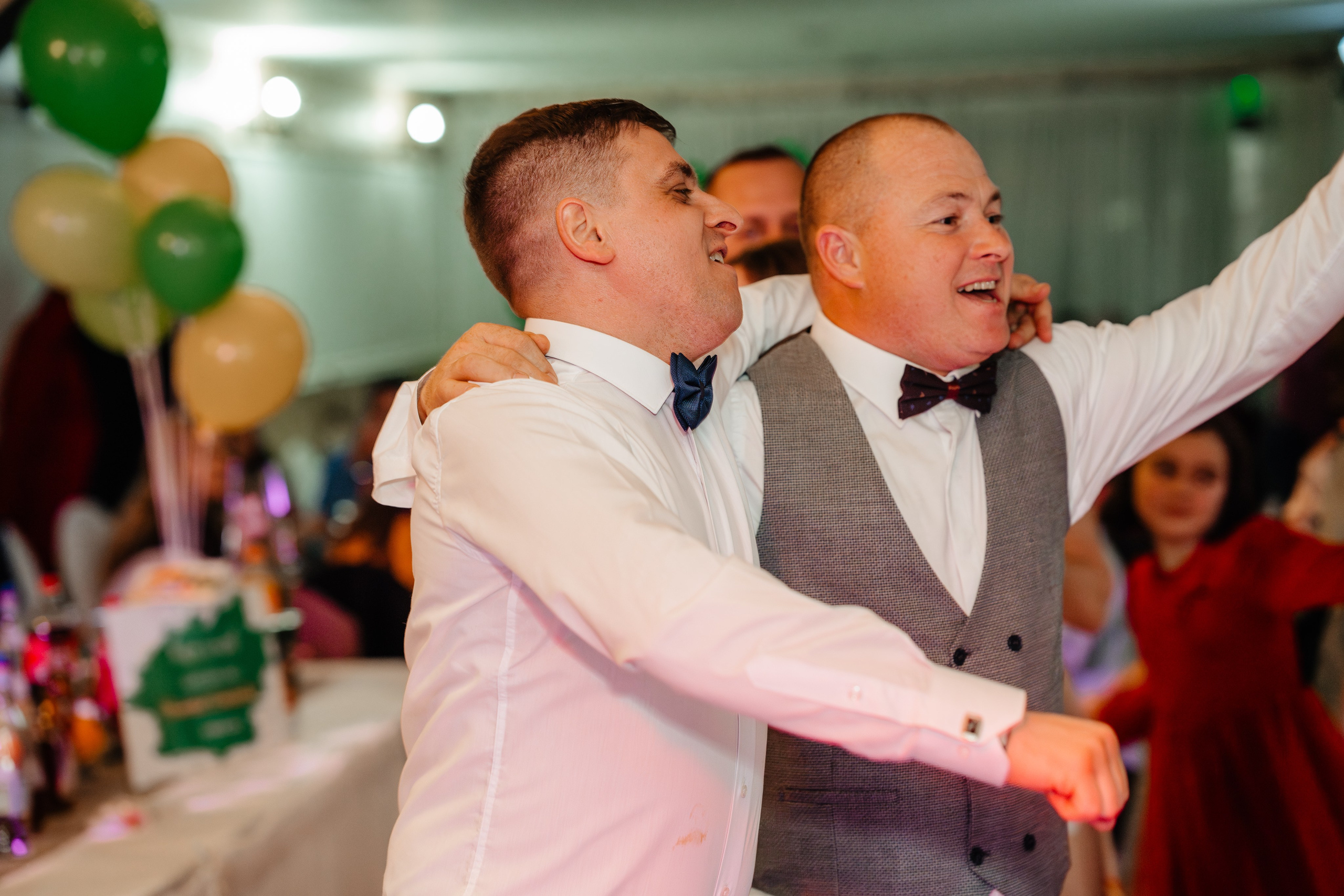 Dominic Constantin. Raw Studio. Fotograful tau de nunta!