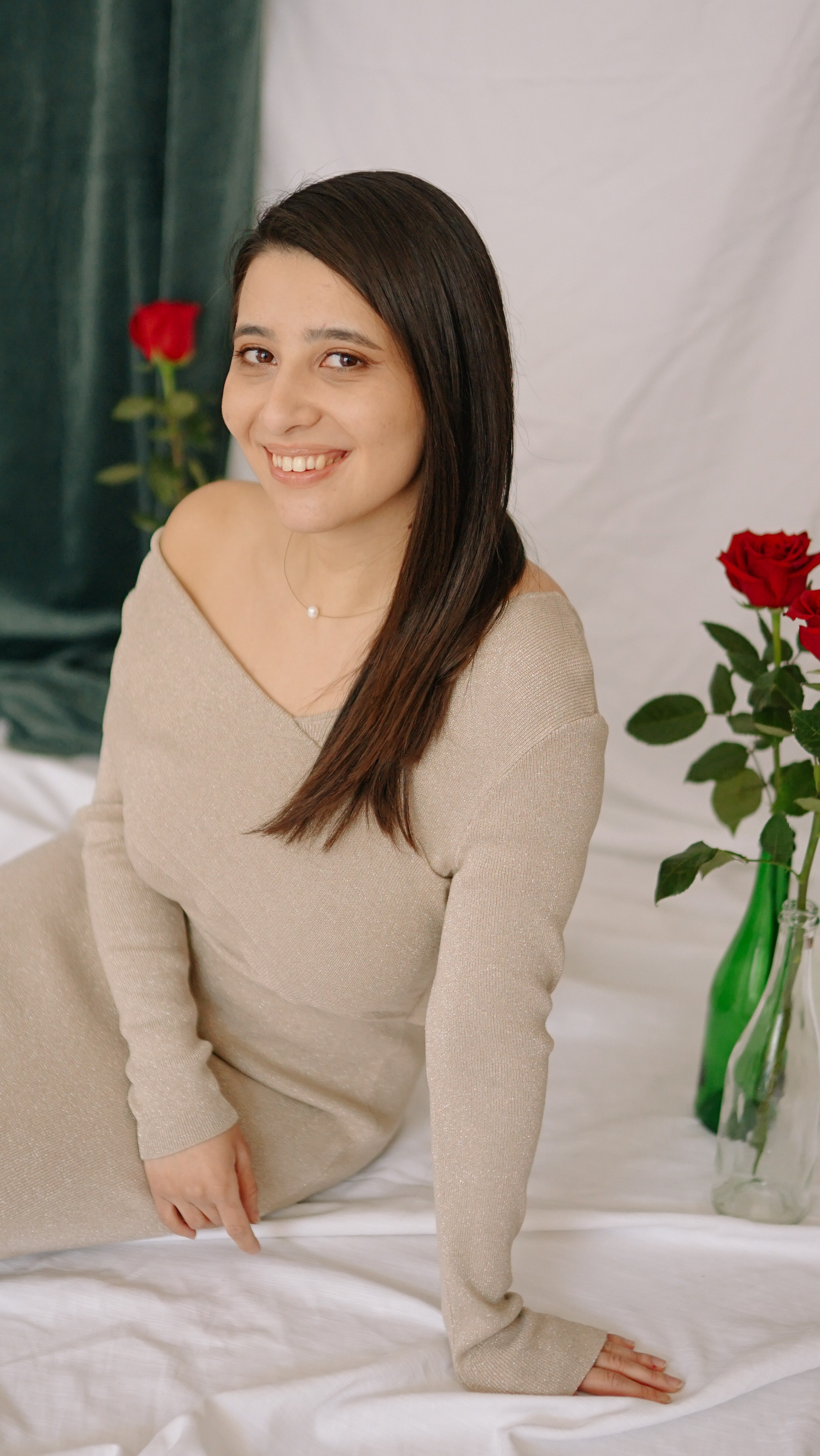 Fotografie de Portret Brașov | Artist Mădălina Beda. Madalina Beda- Artist vizual, fotograf, doula la nastere, consultant babywearing Brasov si in toata tara