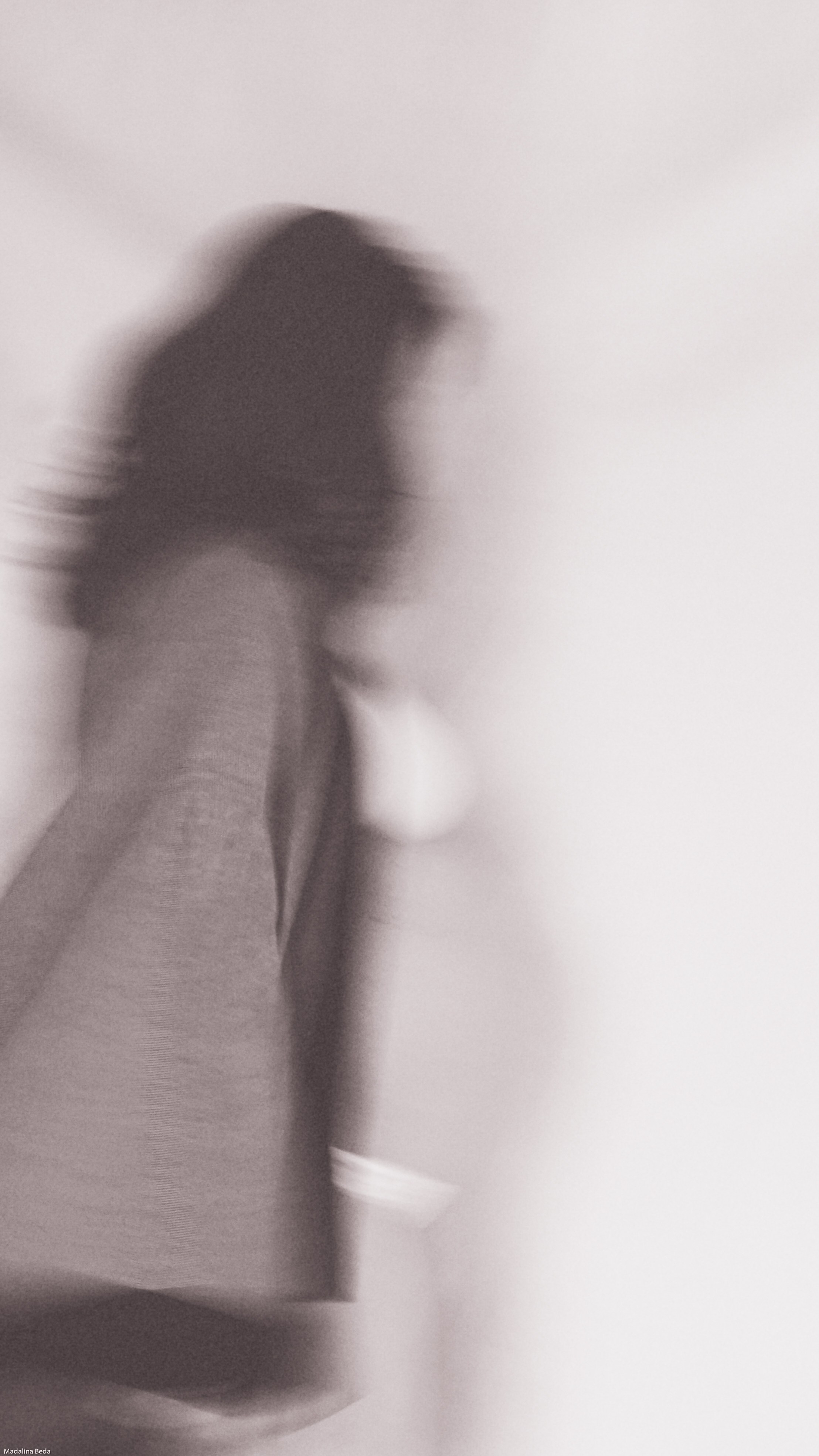 Mother Earth: Proiect de Fotografie Maternitate | Mădălina Beda. Madalina Beda- Artist vizual, fotograf, doula la nastere, consultant babywearing Brasov si in toata tara