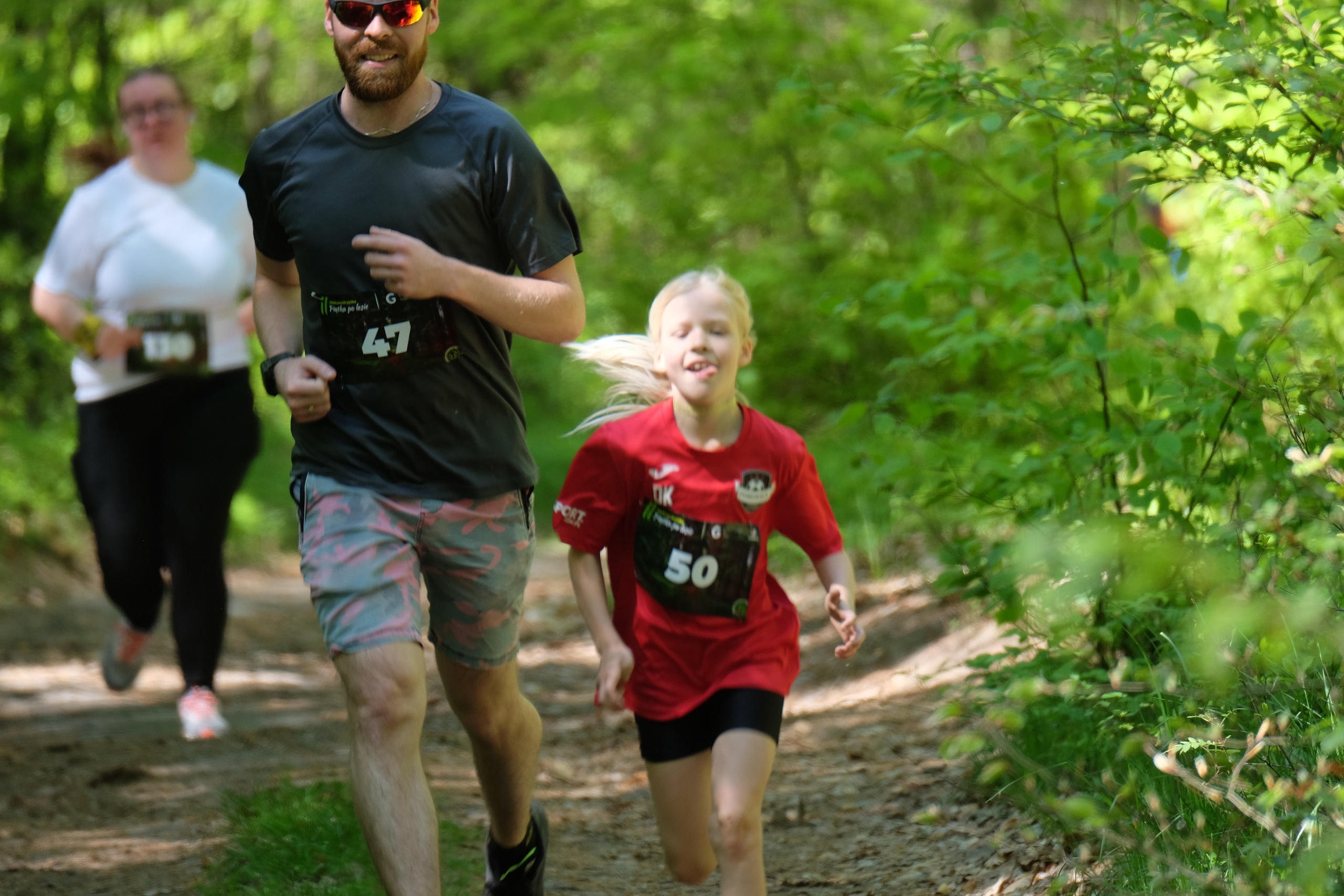 Aleksandryjska Piątka po lesie. Main