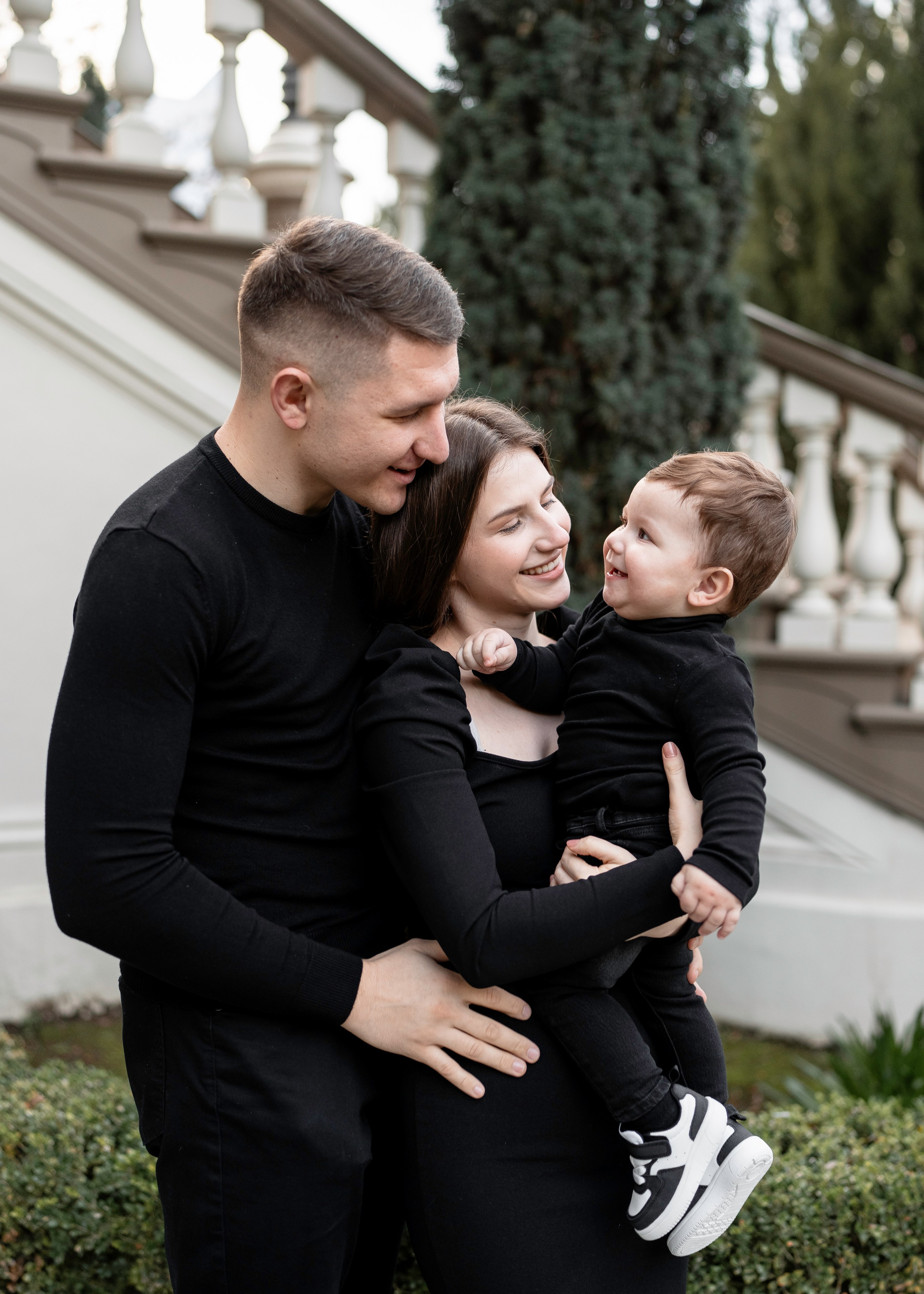 Artem, Nadia & Elisha. Family photographer in Sacramento | Sofia Pavenko