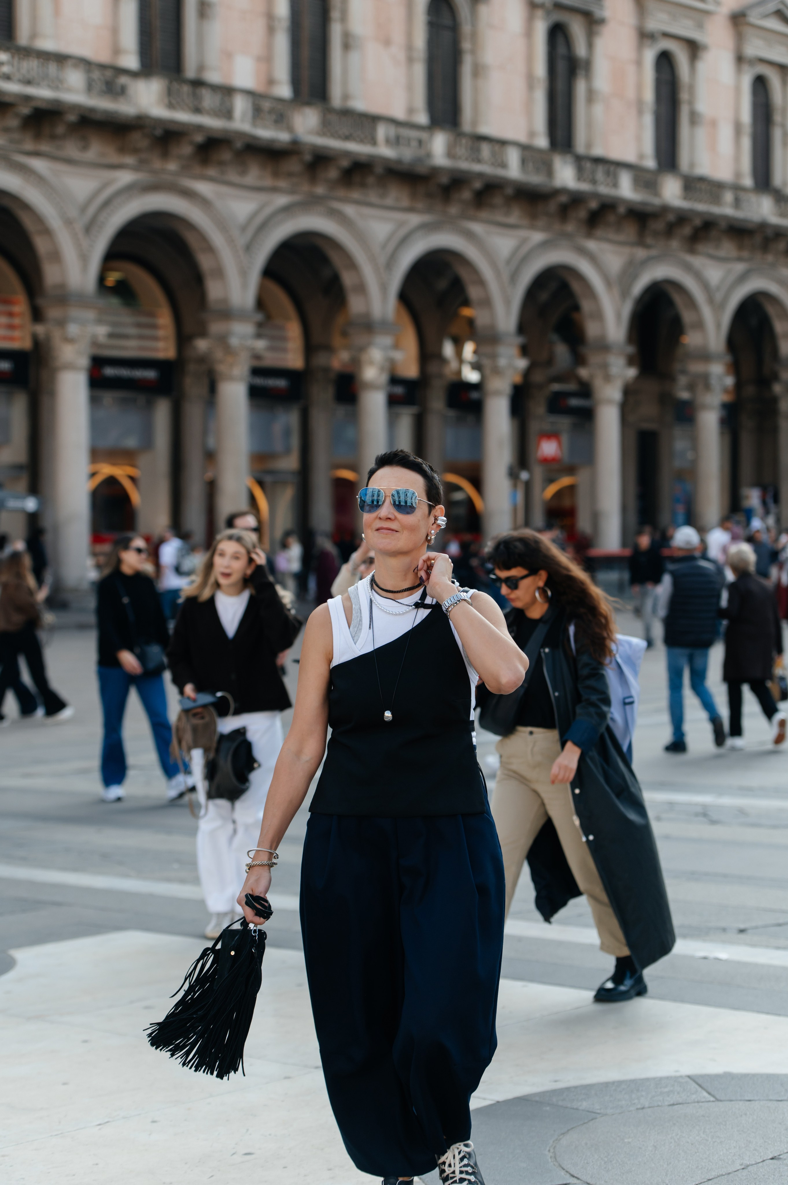 Milan, Autumn 🍂, Julia. Wedding photographer from Moldova Alexey Chipchiu