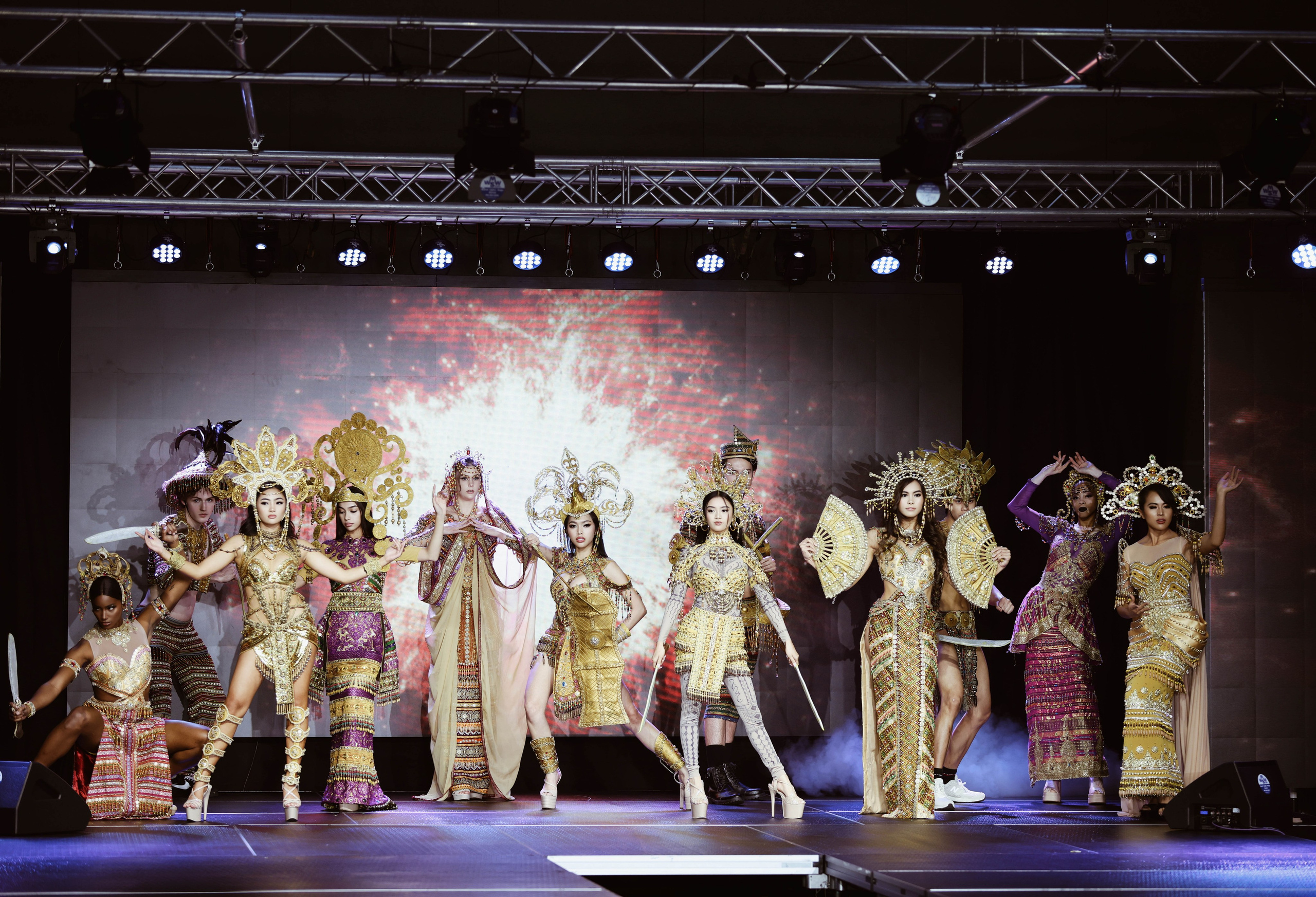 SHOW. Joanna Jin Photography