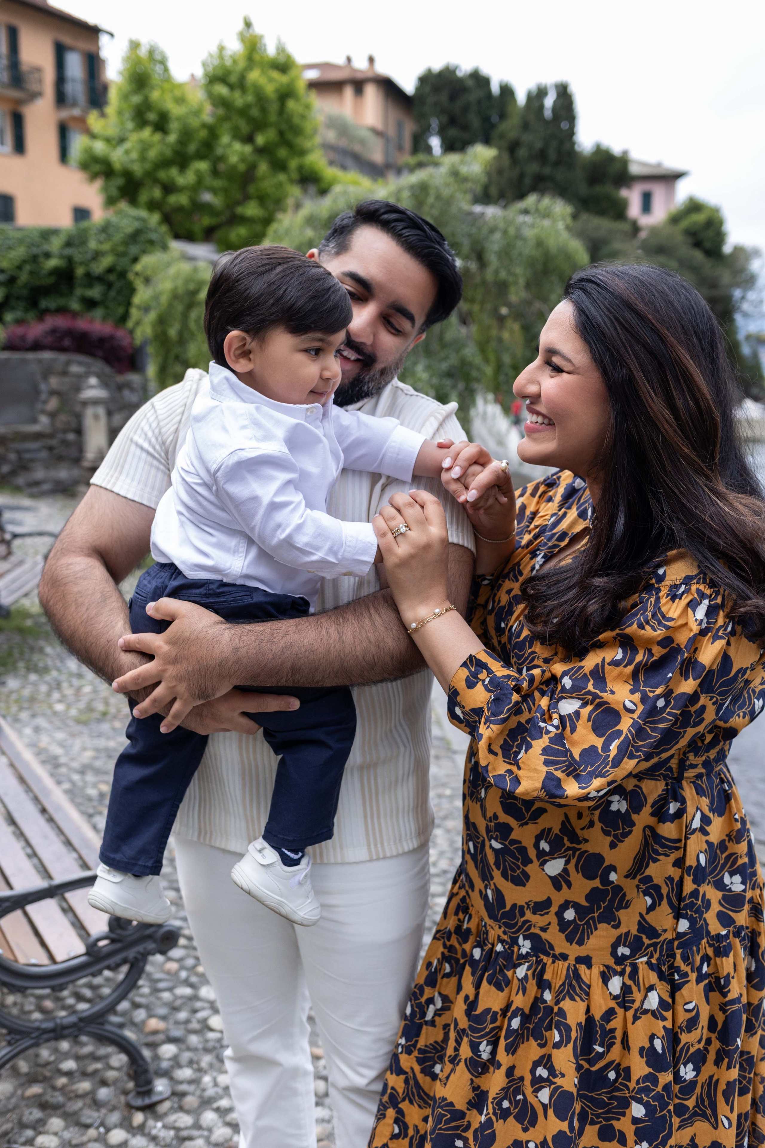 Family portraits. Photographer in Milan |Mila Pro Photo