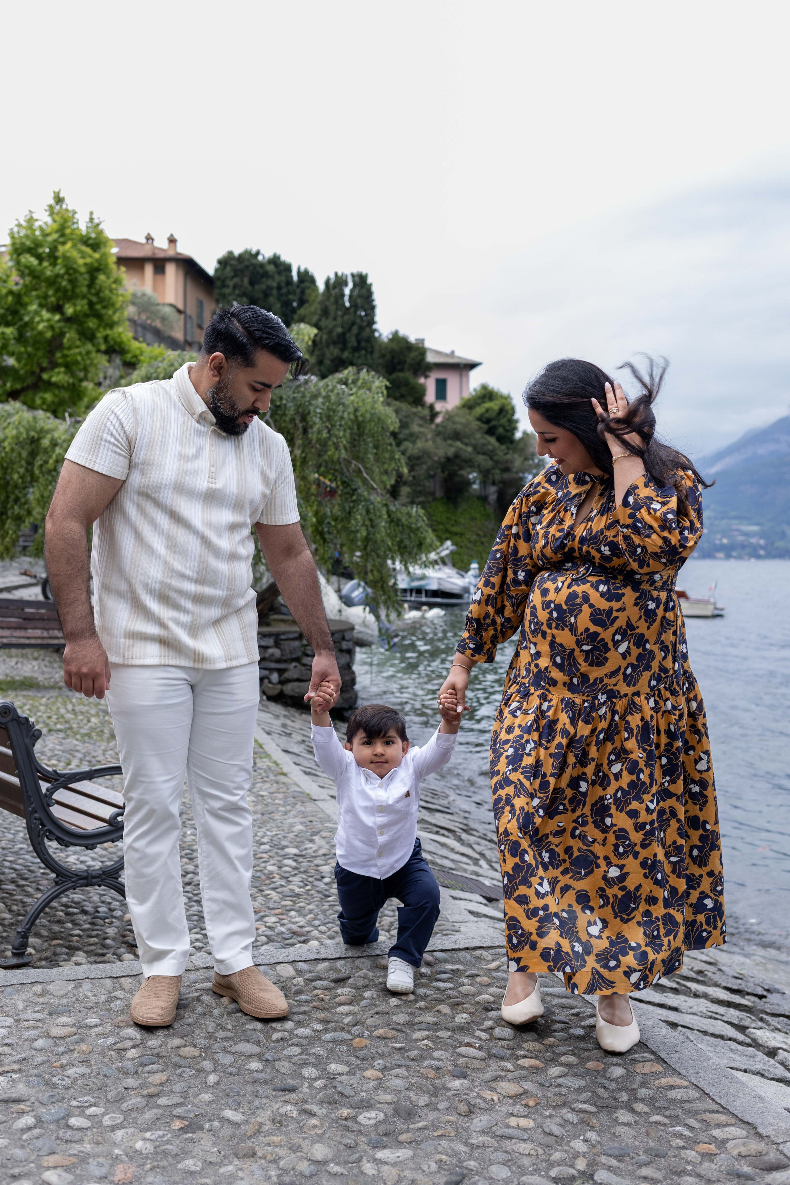 Family portraits. Photographer in Milan |Mila Pro Photo
