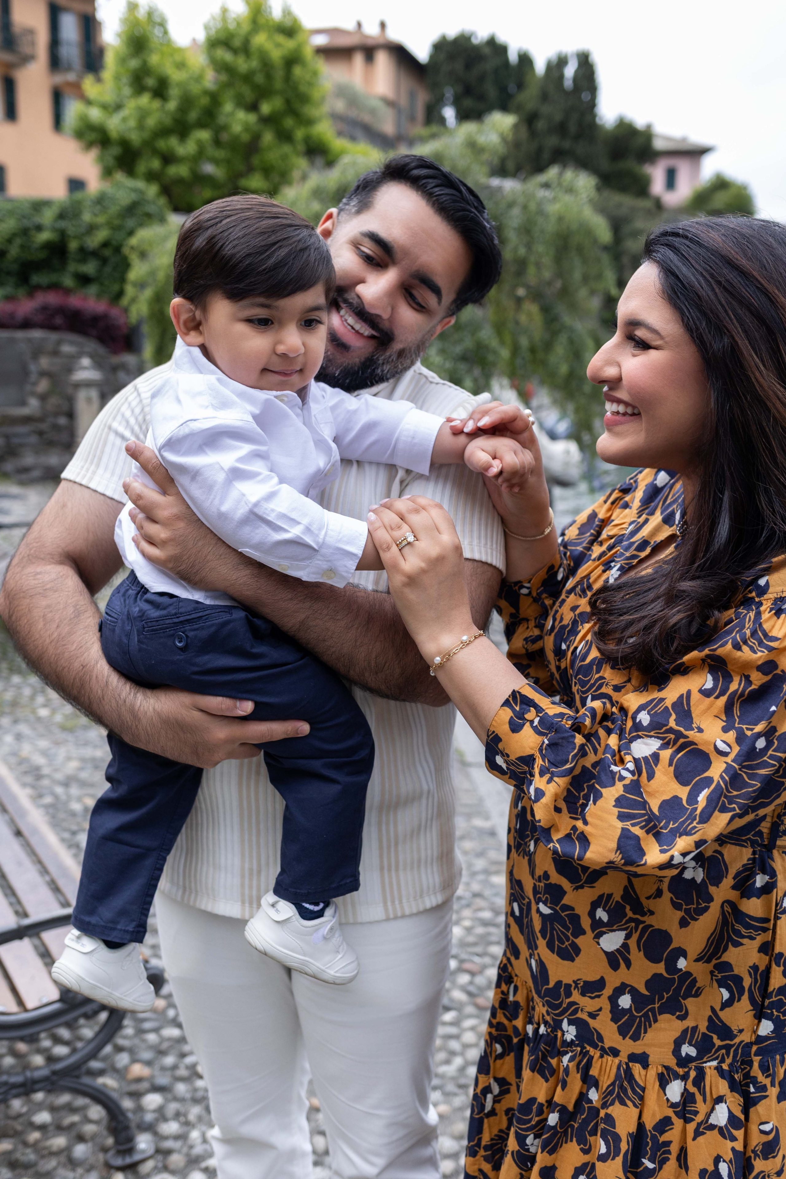 Family portraits. Photographer in Milan |Mila Pro Photo