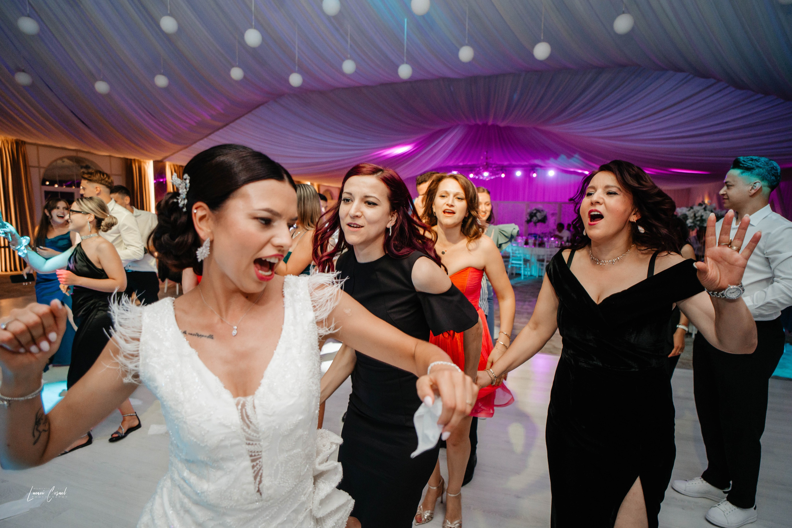 Amalia & Denis – Poveste foto de iubire. Fotograf de nuntă, corporate, botezuri, majorate și aniversări Roman, Lucaci Cornel