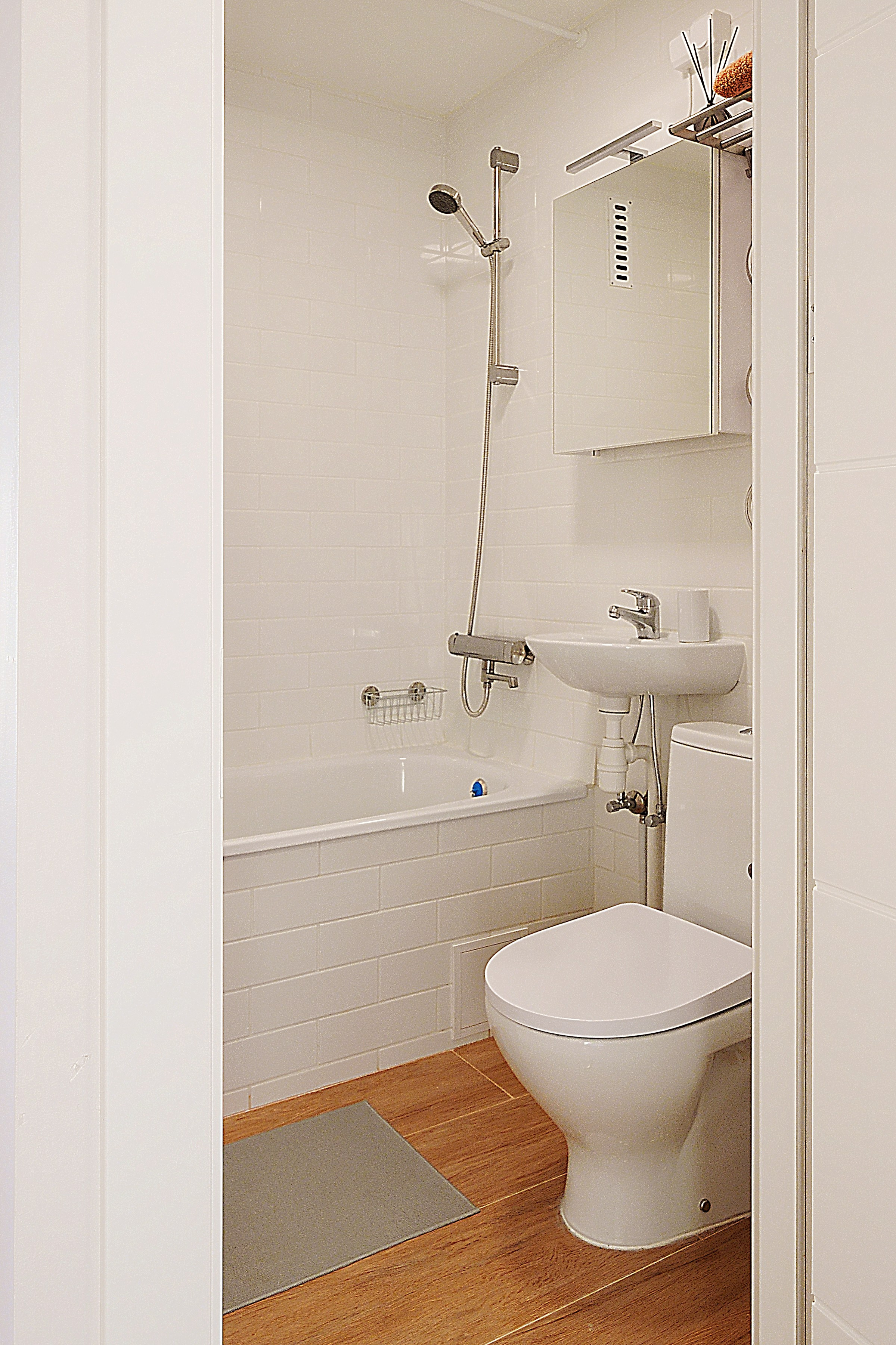 Vileišio g. 24. Elina Sapiega fotografė Vilniuje