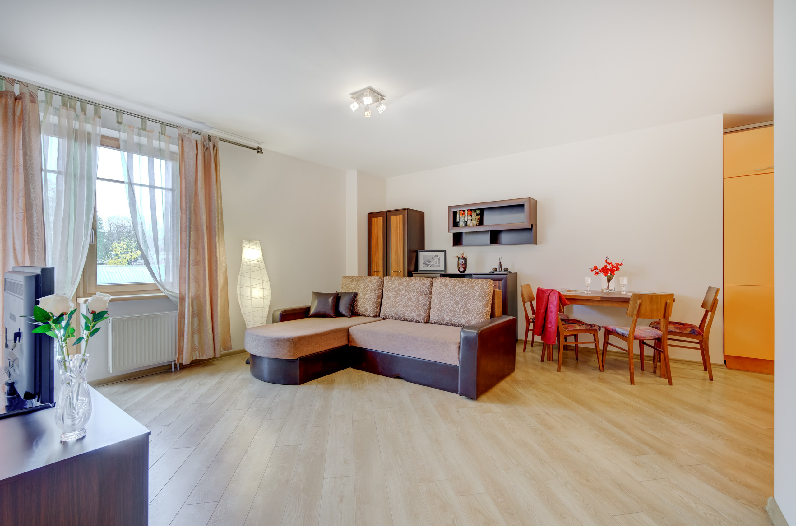 Šv. Stepeno g. 29, 2-jų kambarių buto fotosesija. Elina Sapiega fotografė Vilniuje