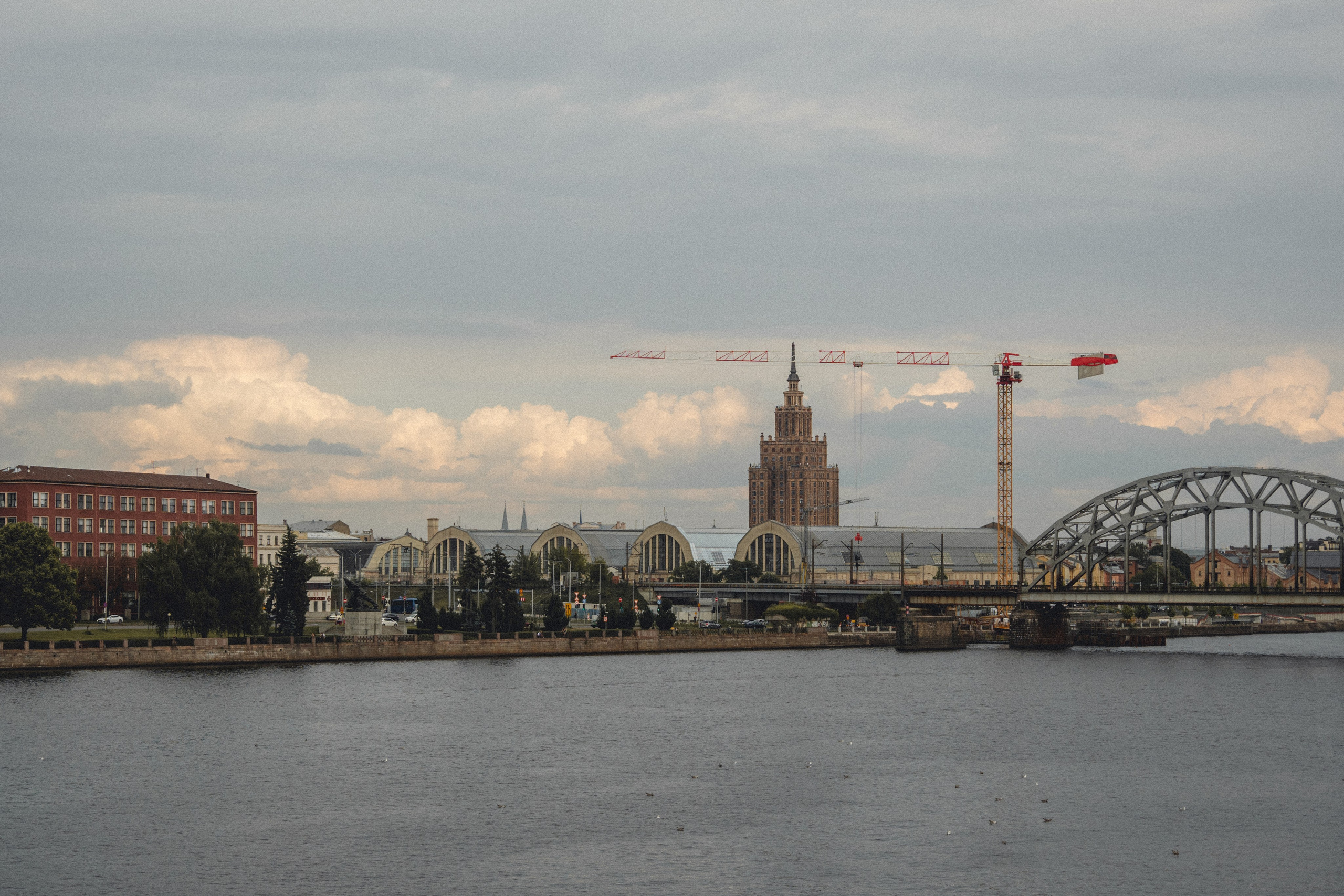 Voyage à Riga. Photographe sur Cote d’Azur. Portraits de familles, couples, enfants, événements