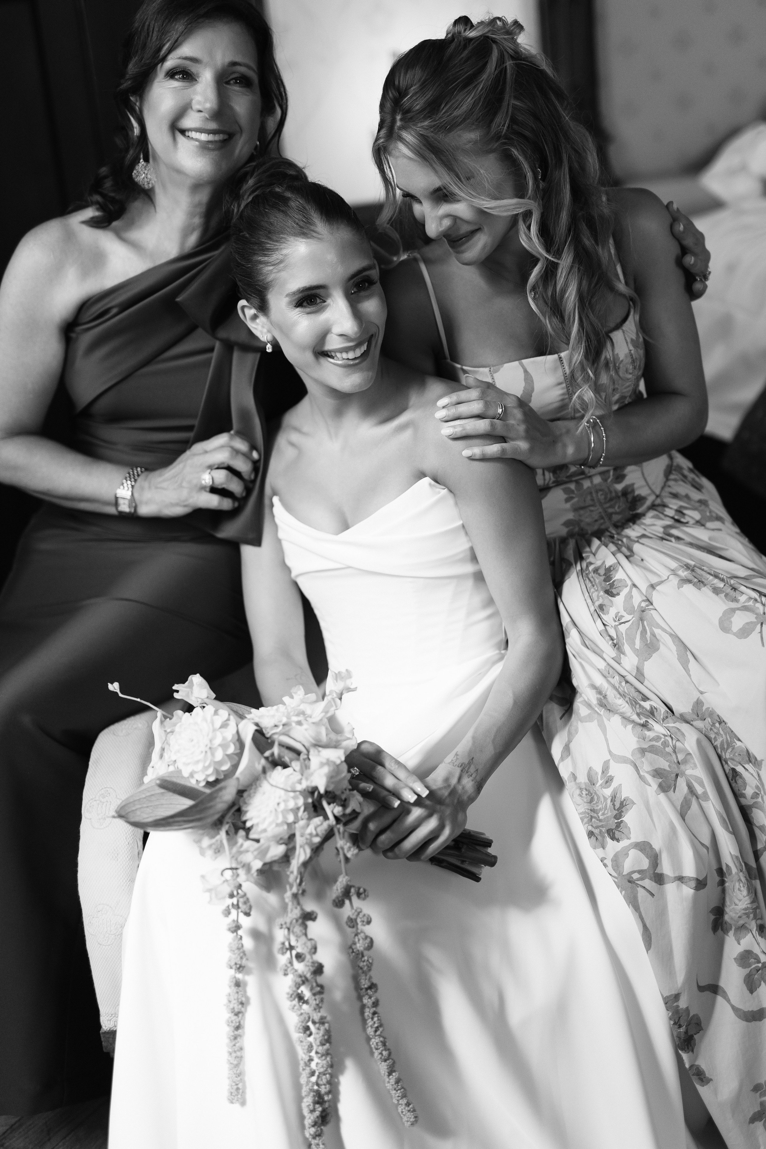 Wedding Photographer Lake Maggiore Como Italy. Wedding Photographer Rome Tuscany Como Sicily Puglia Amalfy Italy- Oksana Savenchuk