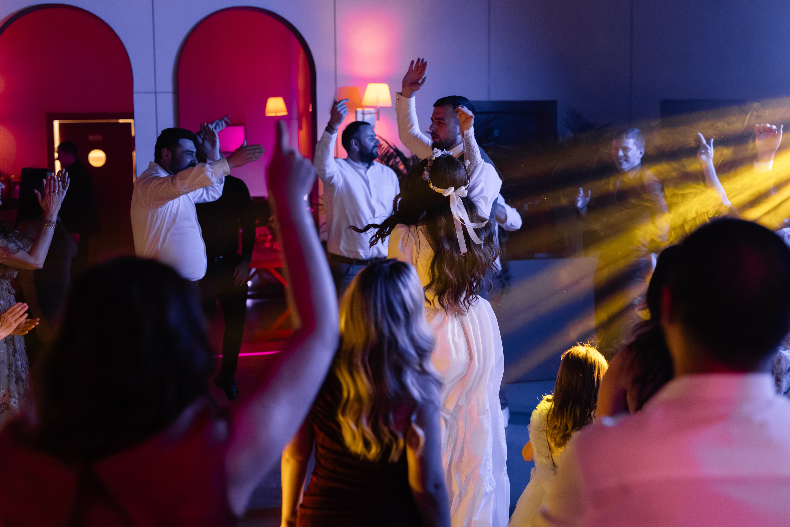 Flori & Cosmin. Main