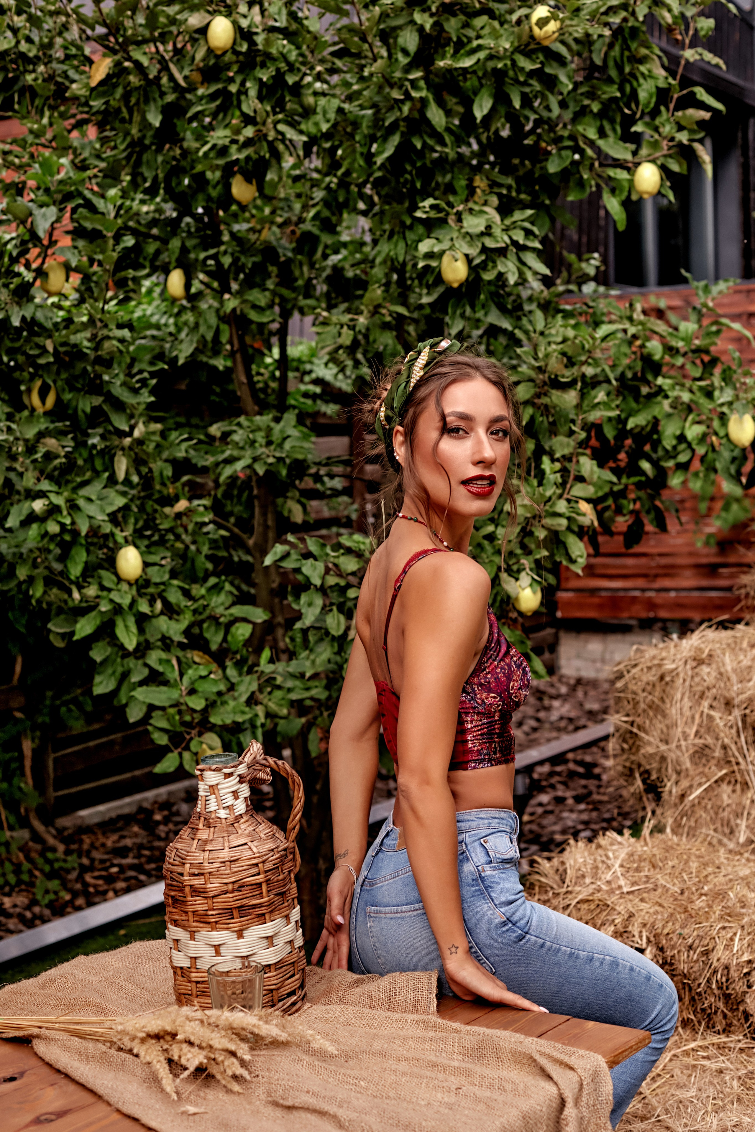 Alexandra. Amazing photo session at a time convenient for you. Y