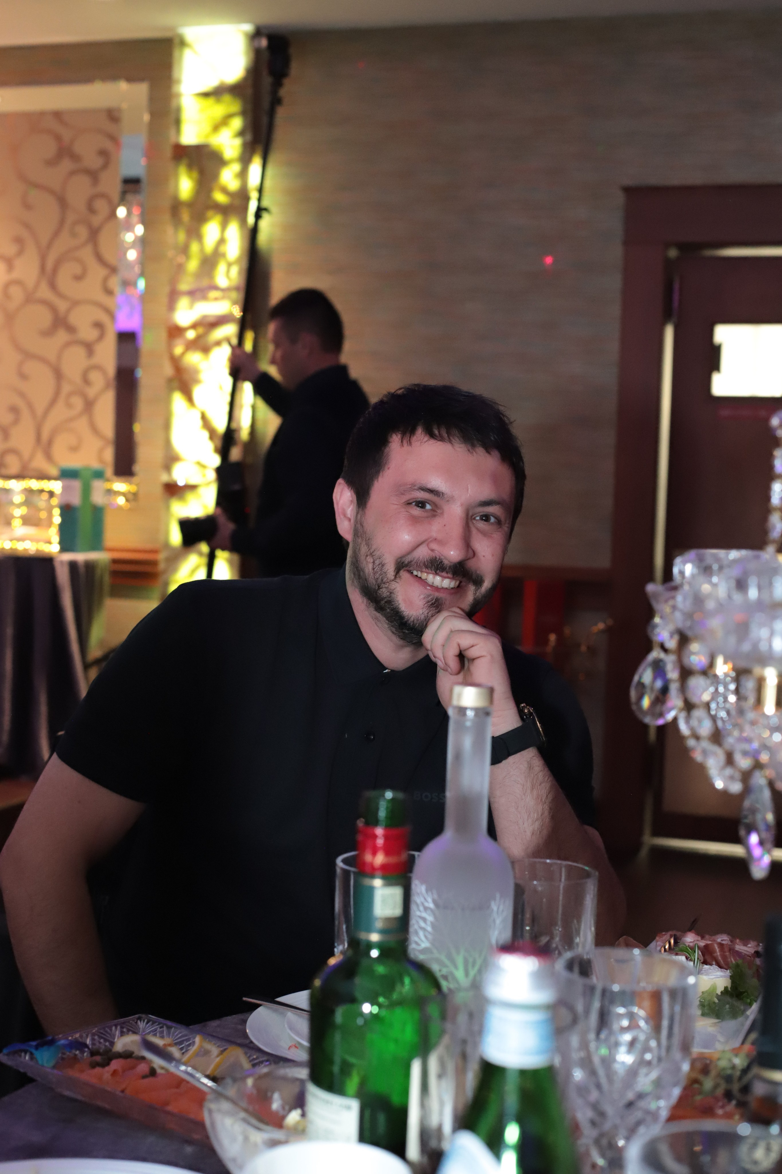 Volodimir HB. VALERIIA VIUNOVA individual shooting\love story\event\brand