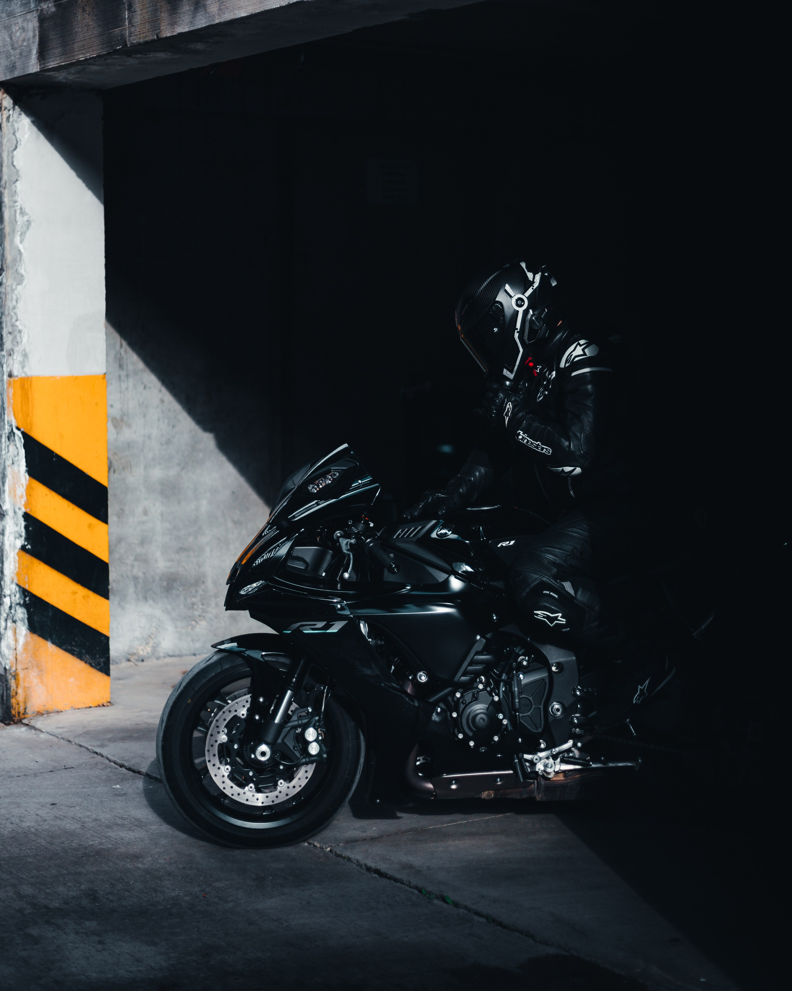 G E O R G E. Bspander