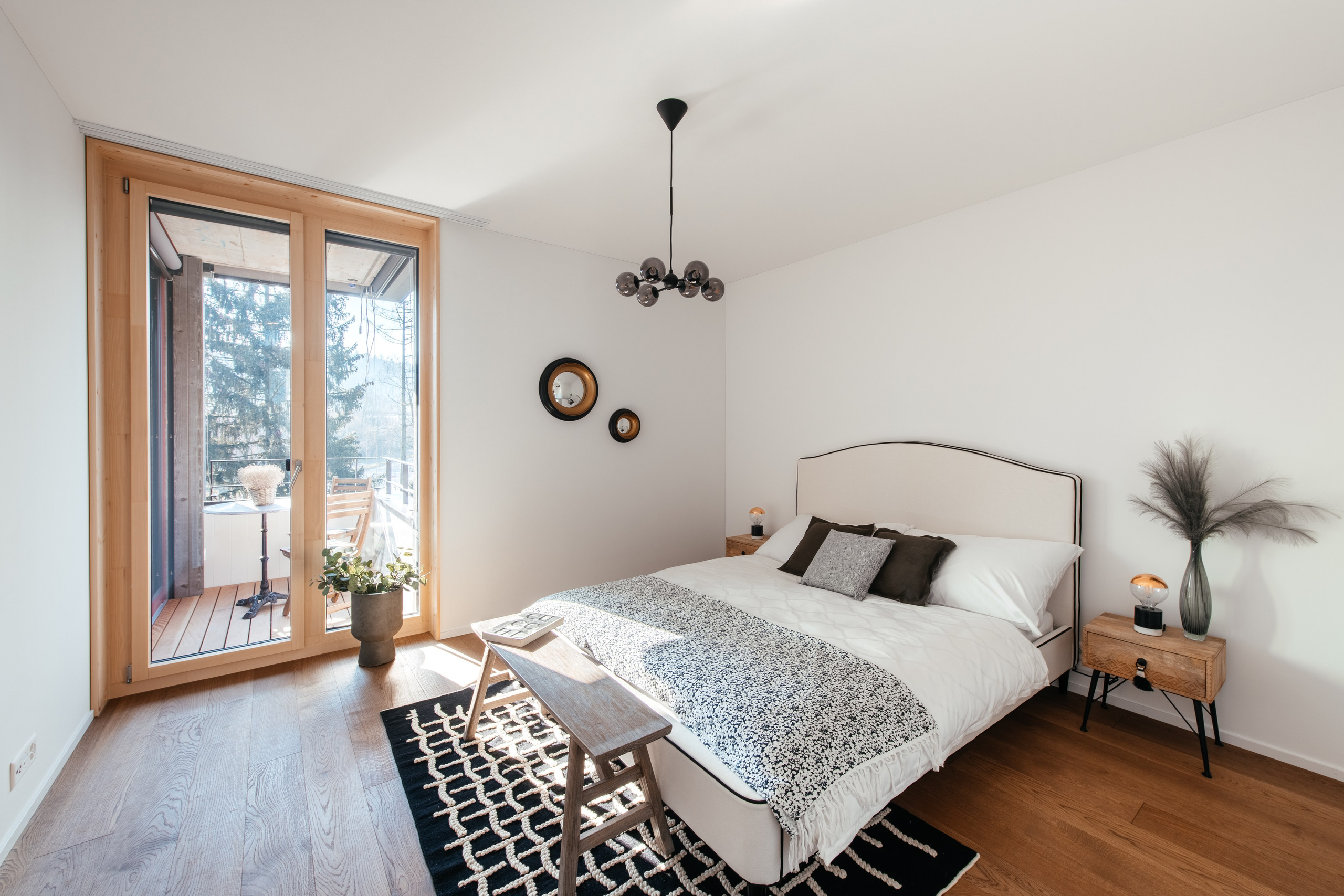 Wohnung, DIELSDORF, Kt. ZÜRICH. Hallo! Ich bin Elena und arbeite als Immobilienfotografin