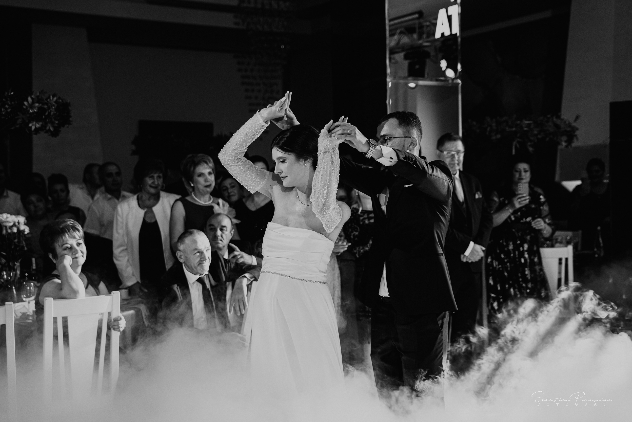 Mădălina & Alexandru. Sebastian Purusniuc Fotograf - Iasi