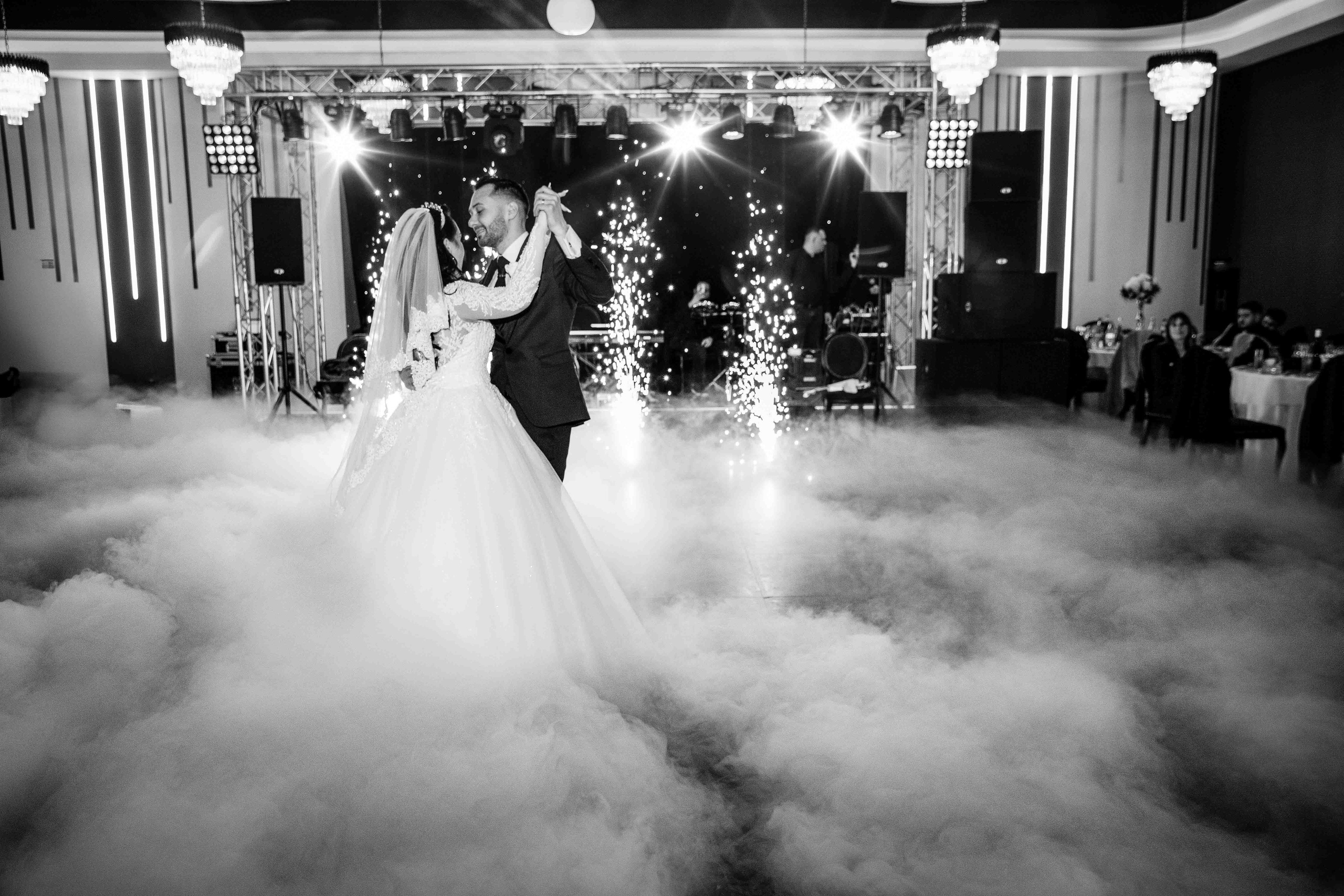 Portofoliu. Fotograf de nunta — Ionut Belea dar si evenimente corporate din Romania