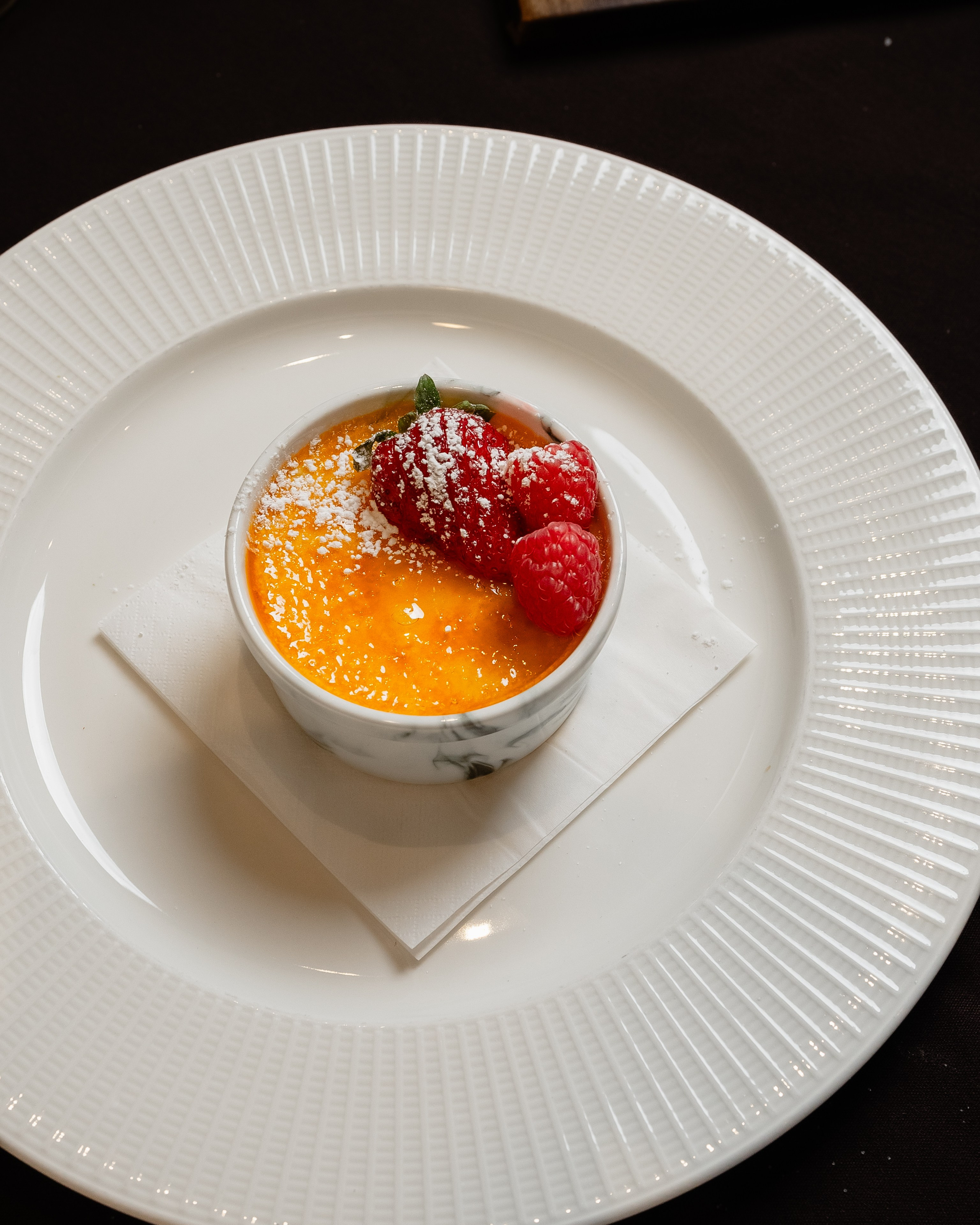 Luna. Welcome to my video and photo world!