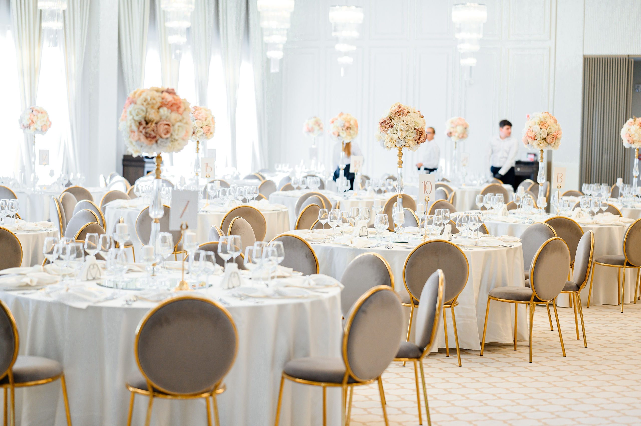 Madalina & Ovidiu. Mugurel Olteanu Fotograf