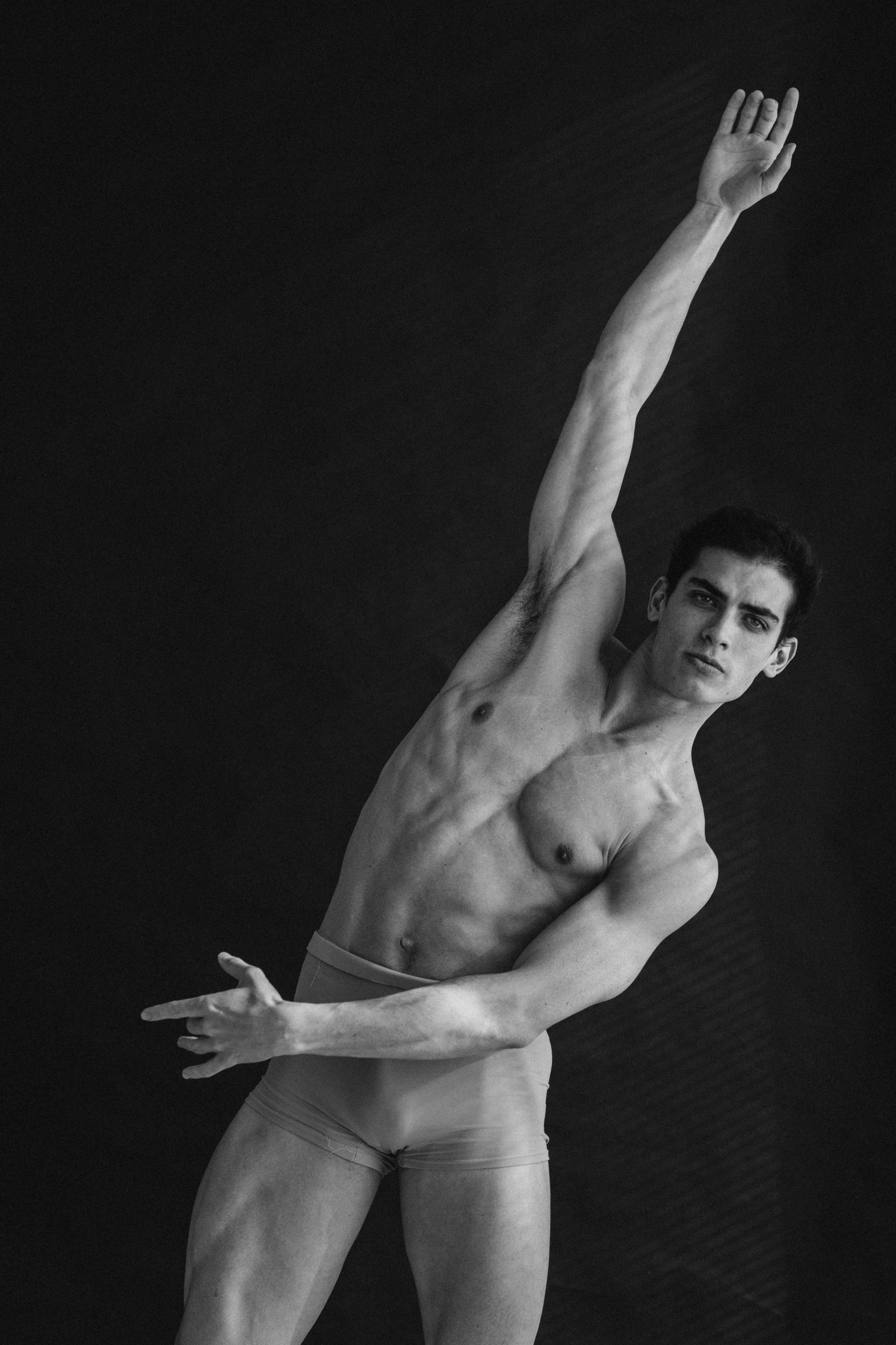DANCERS. Victoria Olonen – Cinematic Portrait Artist | Helsinki & Europe