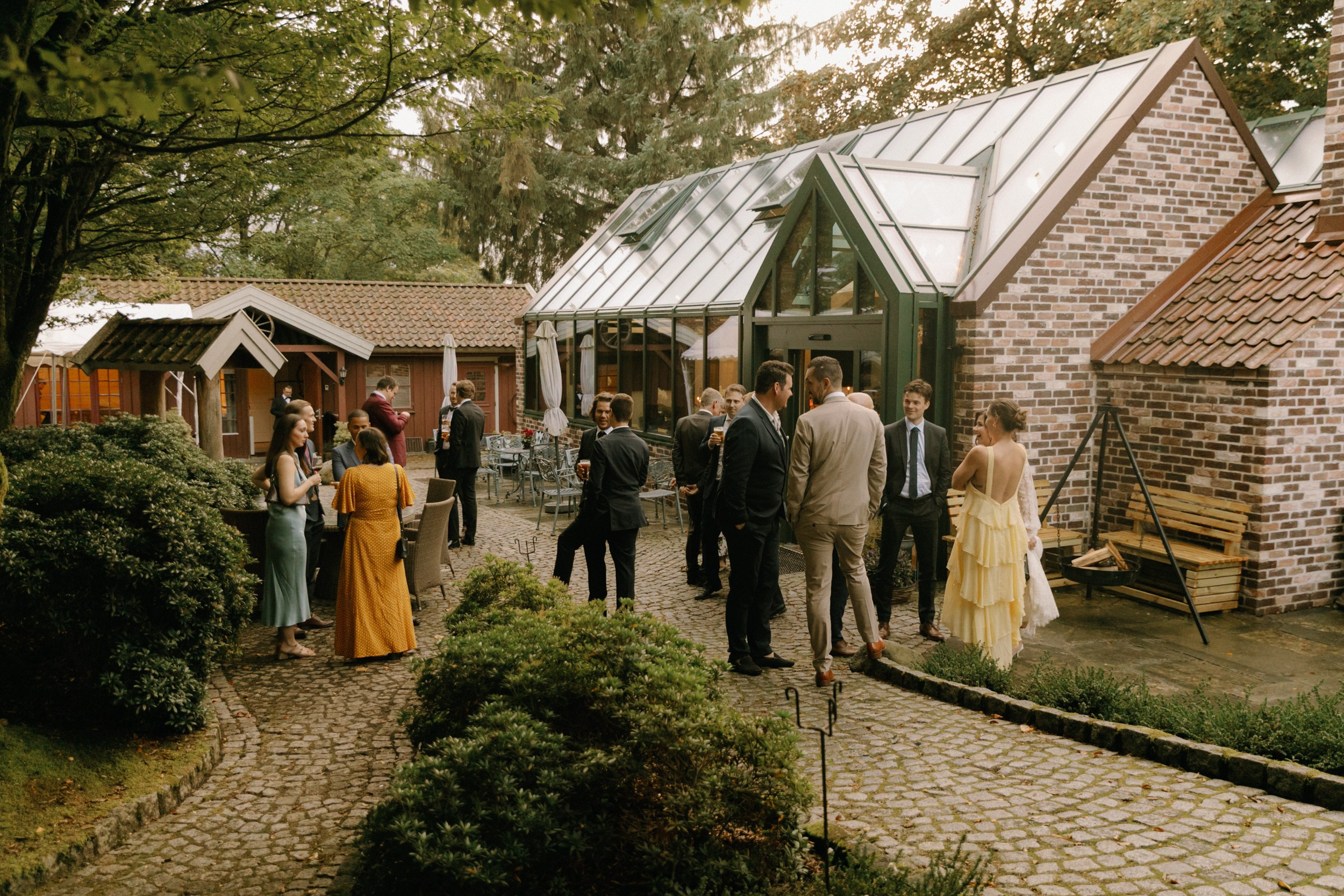 Our beautiful film. Warm family & Wedding stories