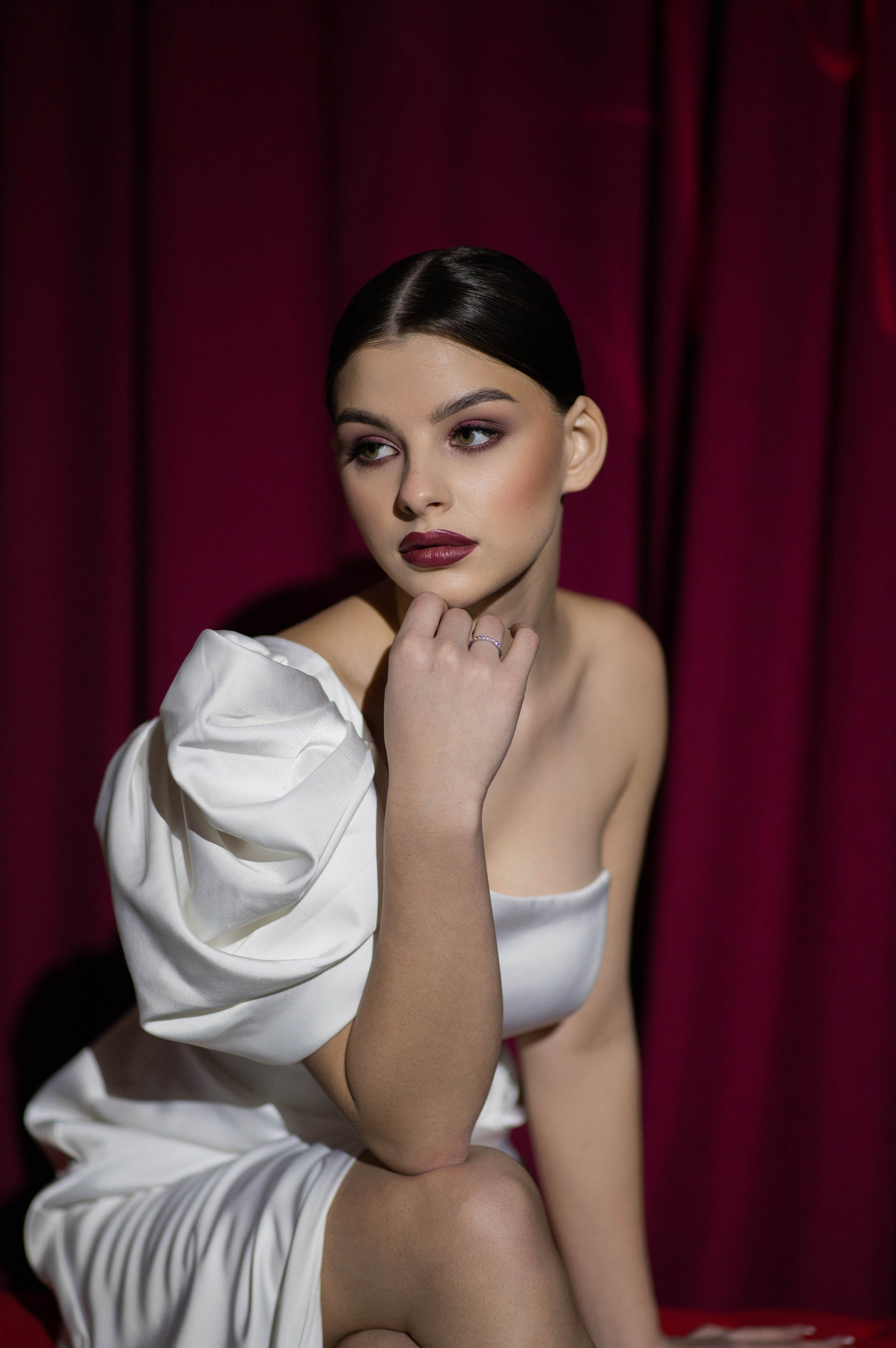 RED. Wedding and commercial photographer