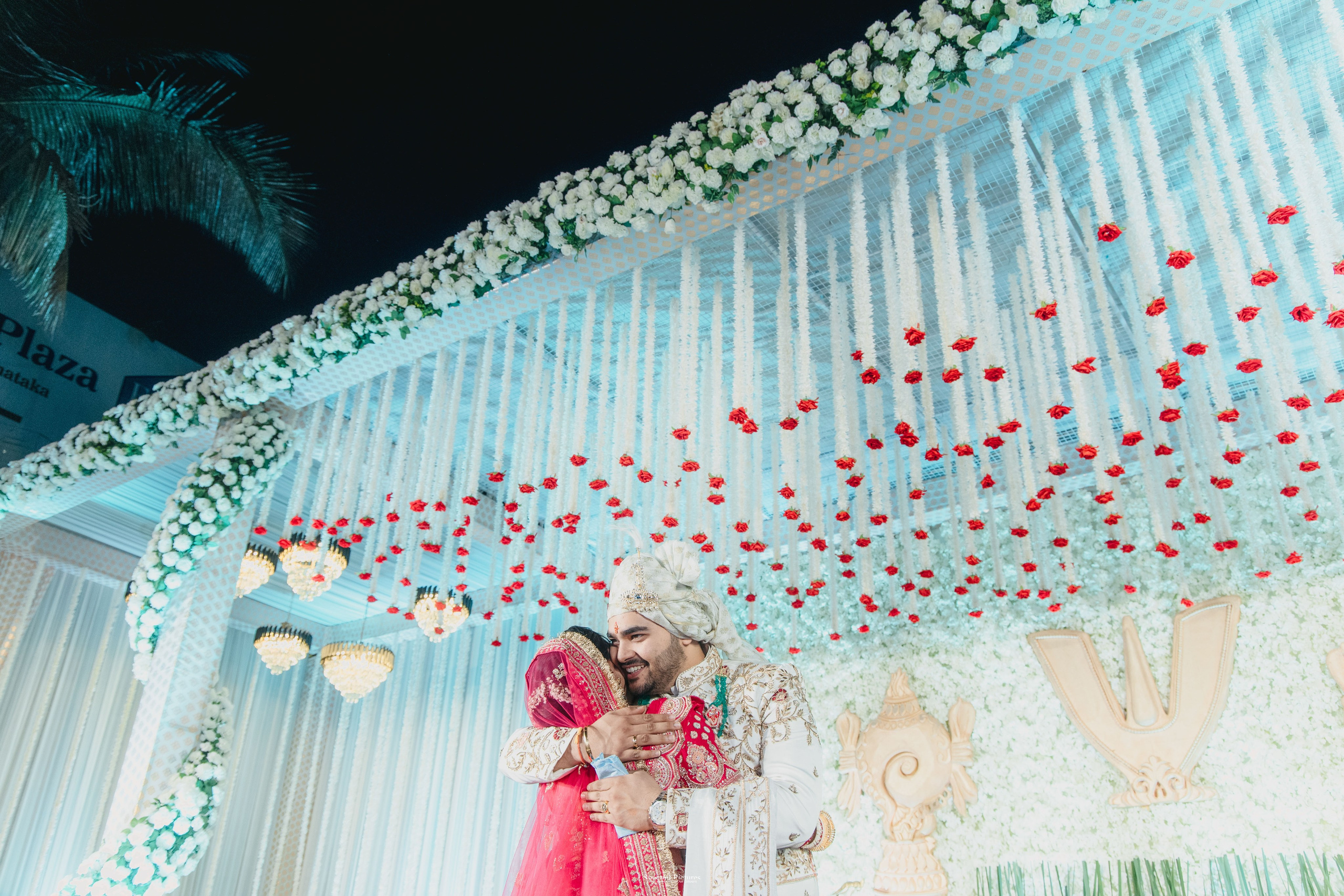 #ADIकीAESHहै