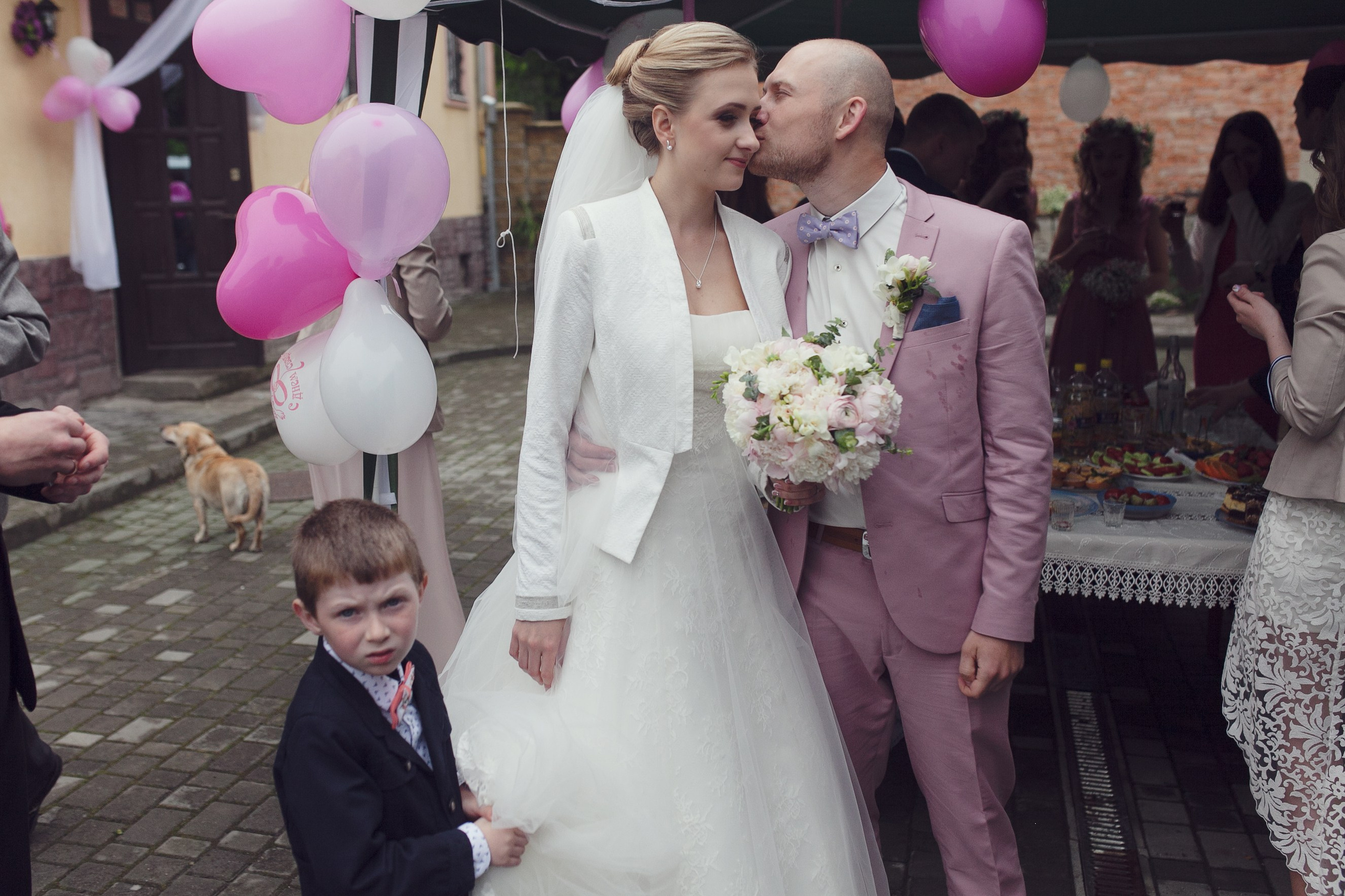 Robert & Andriana, Lviv. Denny Savon — Photographer in Santorini | Weddings, Love Stories & Flying Dress