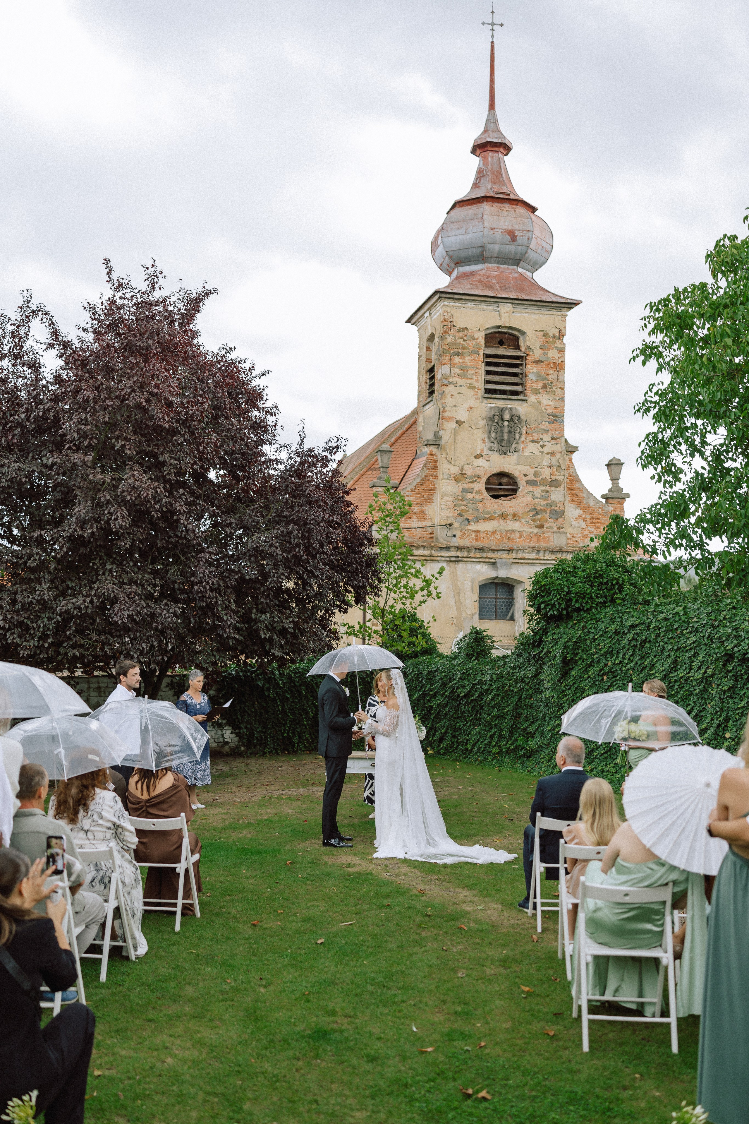 Wedding at Fara Brixi. Wedding and family photographer
