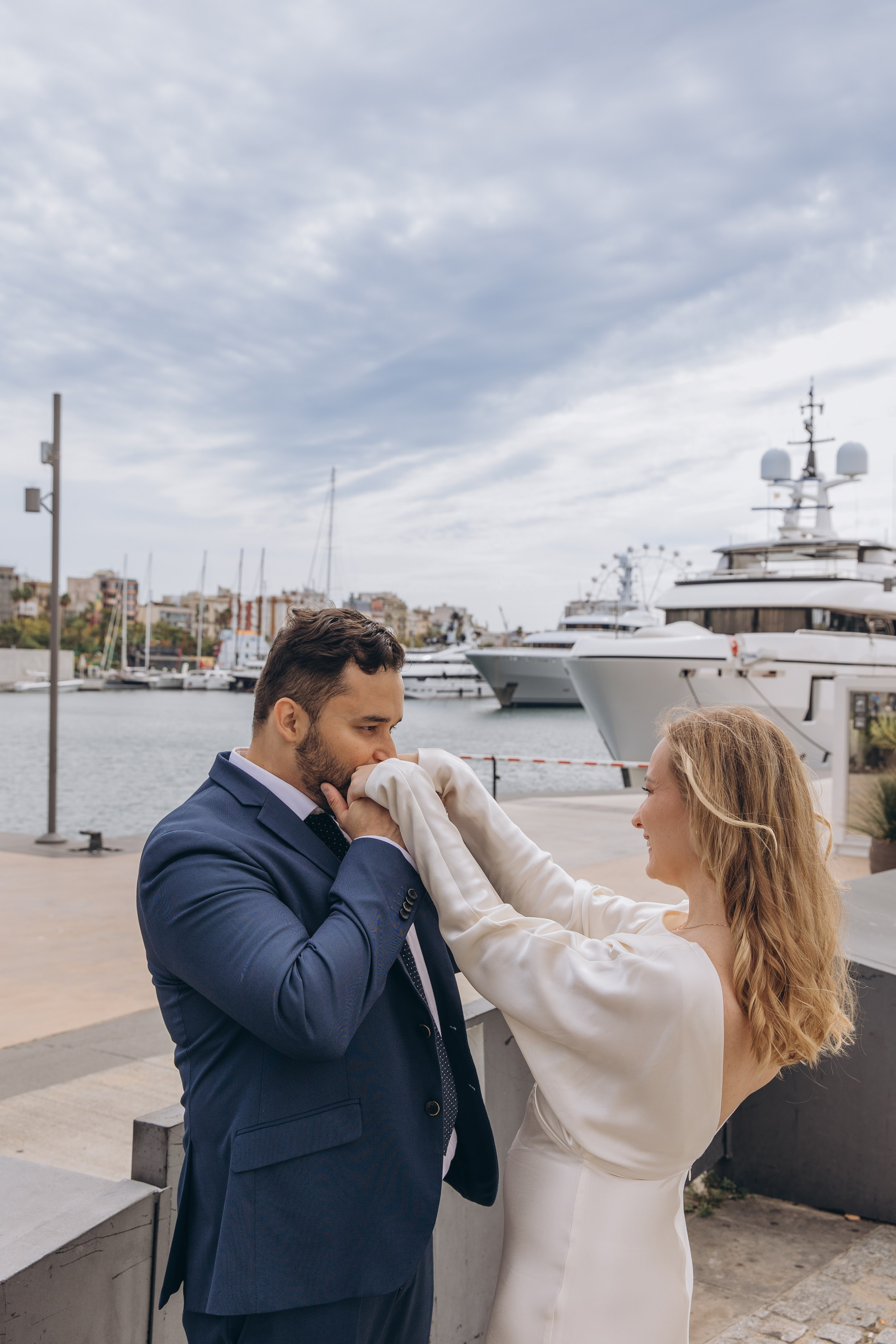 Wedding in Barcelona | Elegant Destination Wedding Photography & Videography. Wedding Stories — Professional Wedding Photography & Videography in Germany, Italy, Spain & all across Europe