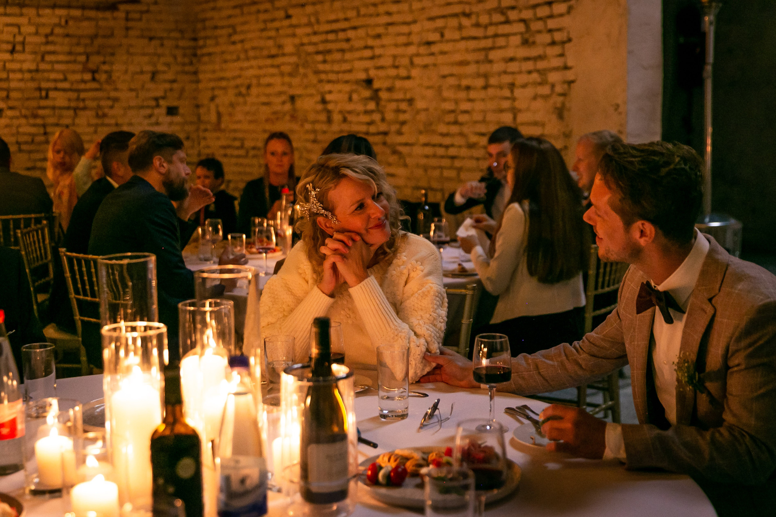 Wedding video Munich – storytelling wedding highlights at Marienplatz