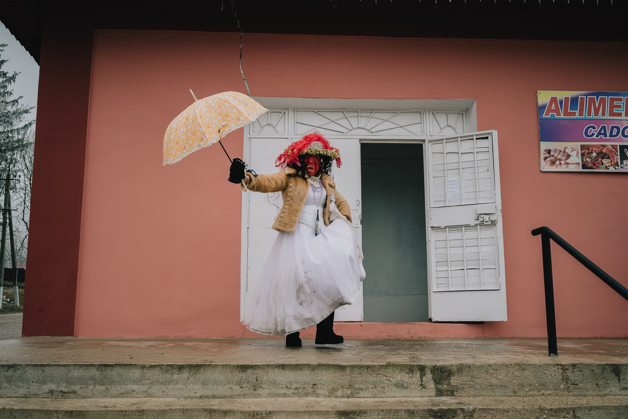 Malanca is a spectacular folk tradition, especially common in the communities of northern Moldova and Bukovina, with deep roots in New Year’s customs. It usually takes place on the night of December 31st to January 1st and marks the transition between years through a blend of folk theater, traditional costumes, music, dance, and humor.Participants – known as malancari – dress up as symbolic characters, often inspired by mythology, history, or rural life: death, the soldier, the bride, the bear, the gypsy, the devil, the old man, and many more. They go from house to house or take part in organized village parades, accompanied by drums, flutes, and distinctive sounds. The message behind it is to chase away evil and attract good fortune, fertility, and abundance in the new year.In some areas, Malanca has evolved into a true display of folk art, with groups preparing costumes, scripts, and music months in advance. It is an authentic way of preserving cultural identity and celebrating community spirit.