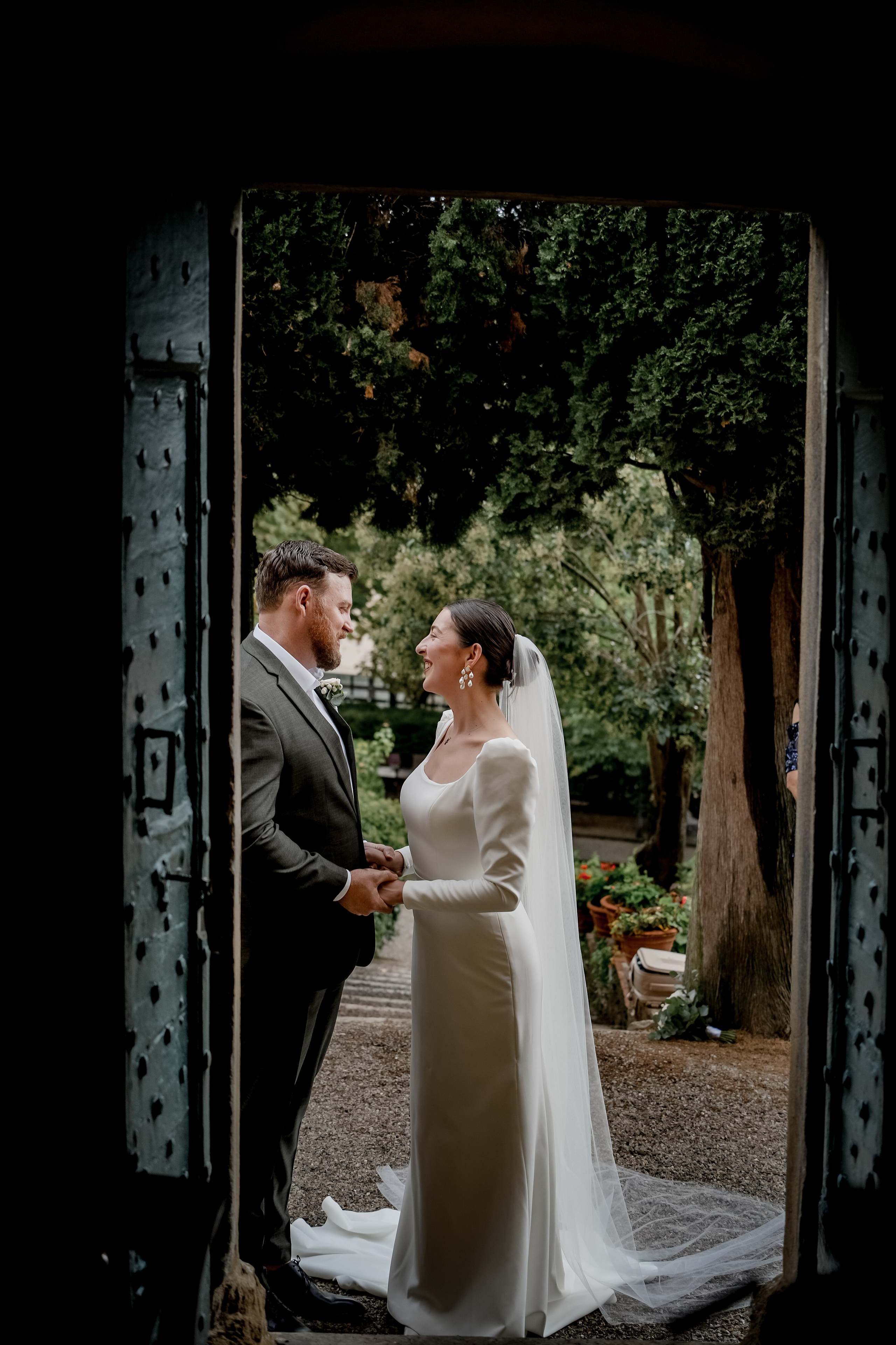 Elopment in Cortona. Villa Falconiere. Wedding Photographer in Italy
