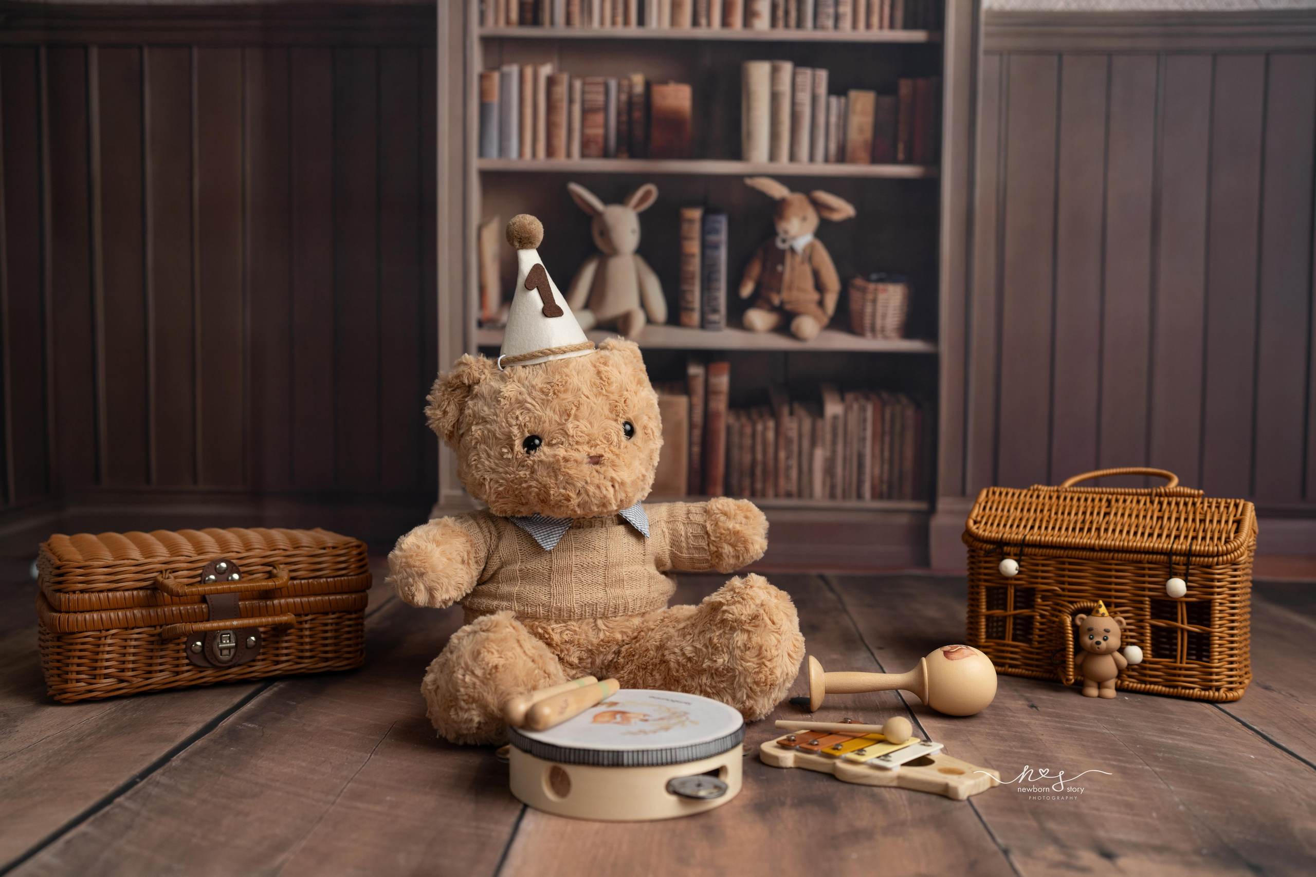 CAKE SMASH PHOTOGRAPHY. Newborn, Sitter and Cake Smash Photographer in Doha, Qatar