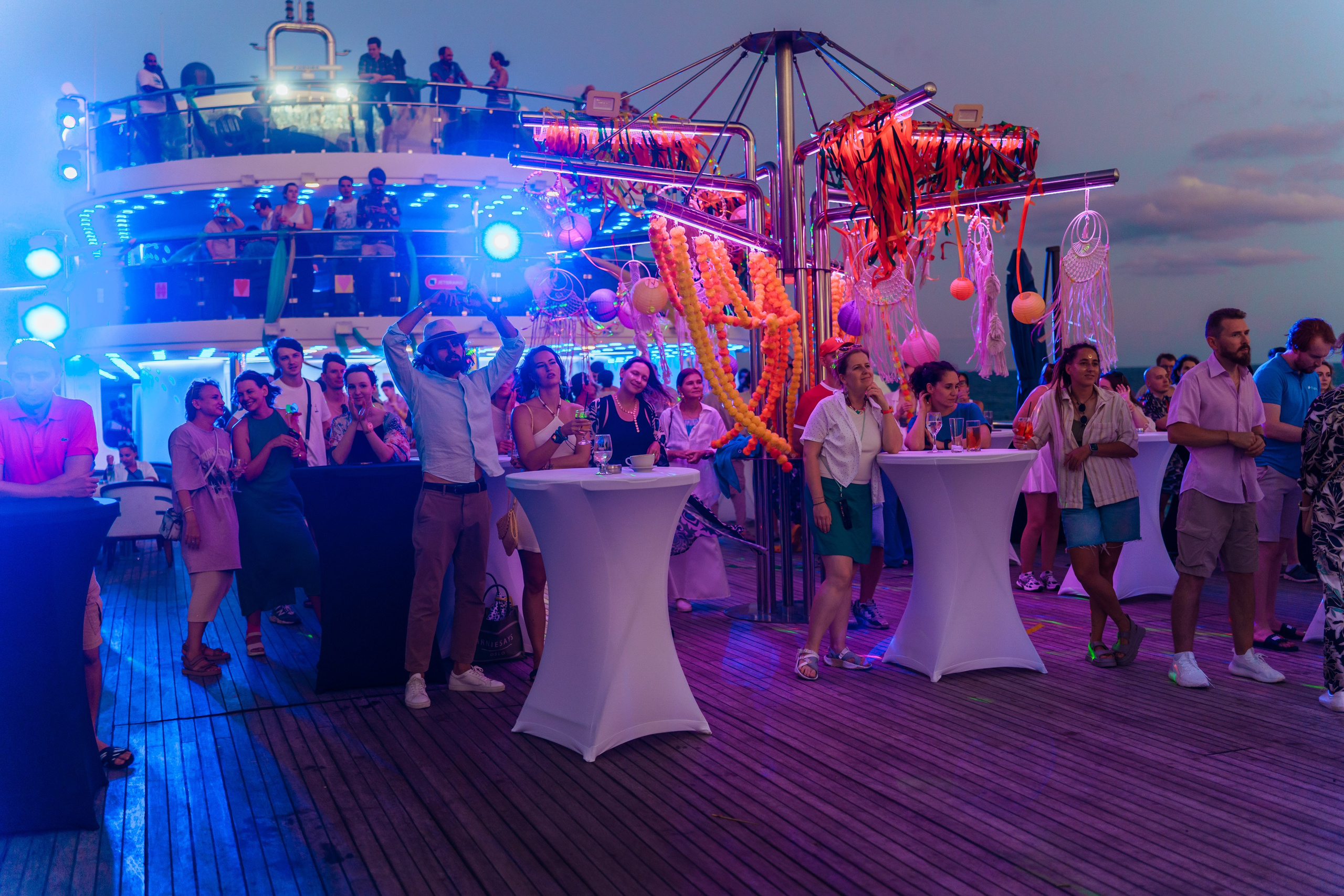 Summer party JetBrains. Семейный и детский фотограф на Кипре Елена