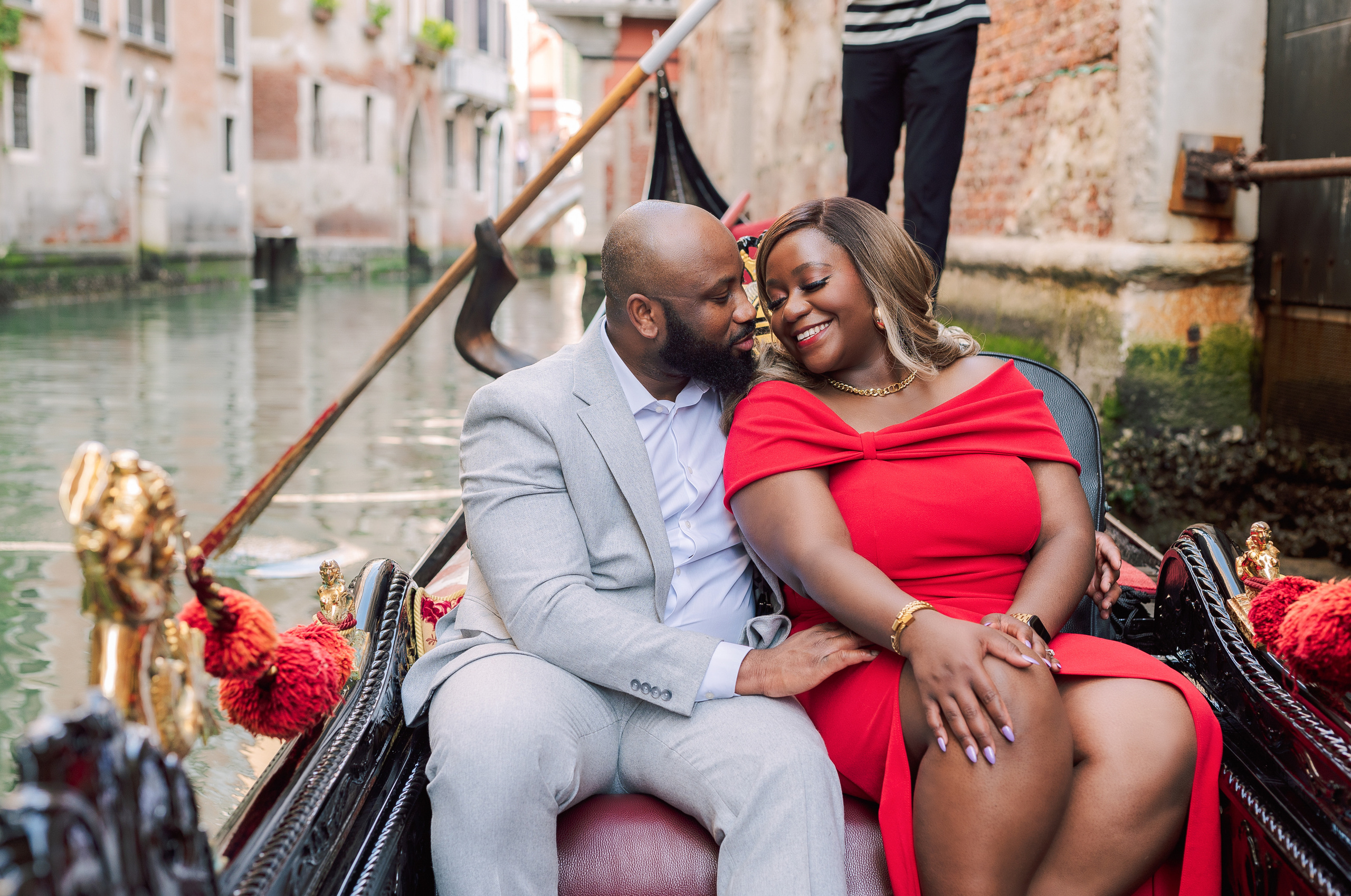 Photoshoot in gondola. Фотограф в Венеции Anna Terzi